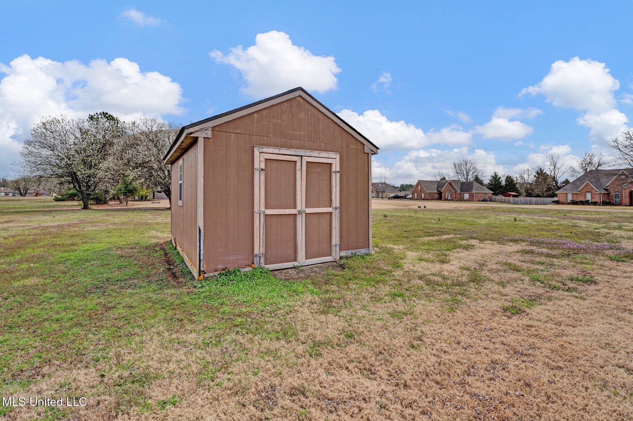 7888 E Shelburne Lane, Southaven, Mississippi image 44