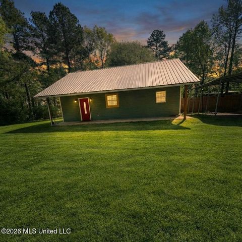 Homes For Sale - 1146 Johnston Chapel Road<br/> Pike County, Summit, MS 39666