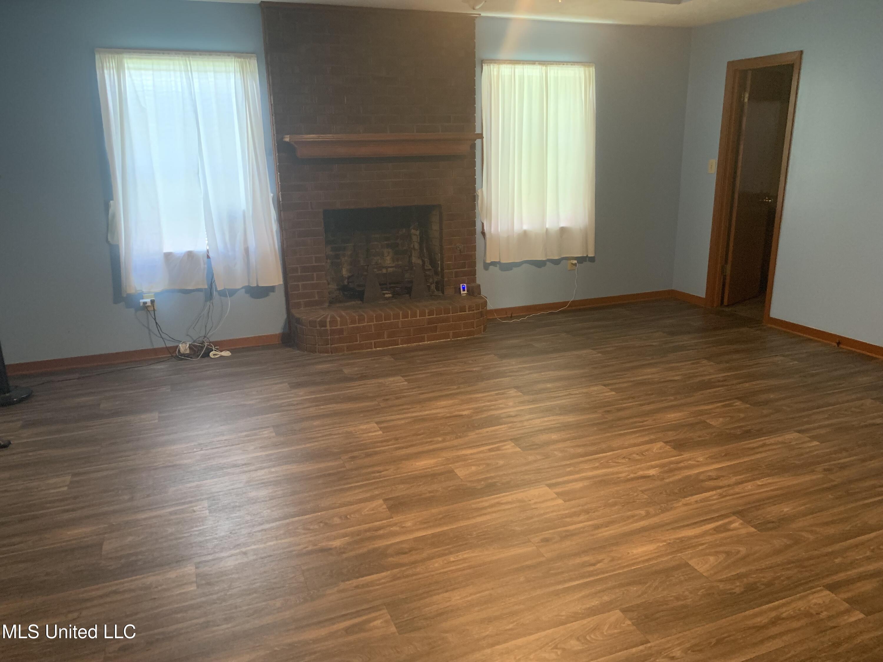 1360 Brinkley Drive, Jackson, Mississippi image 2