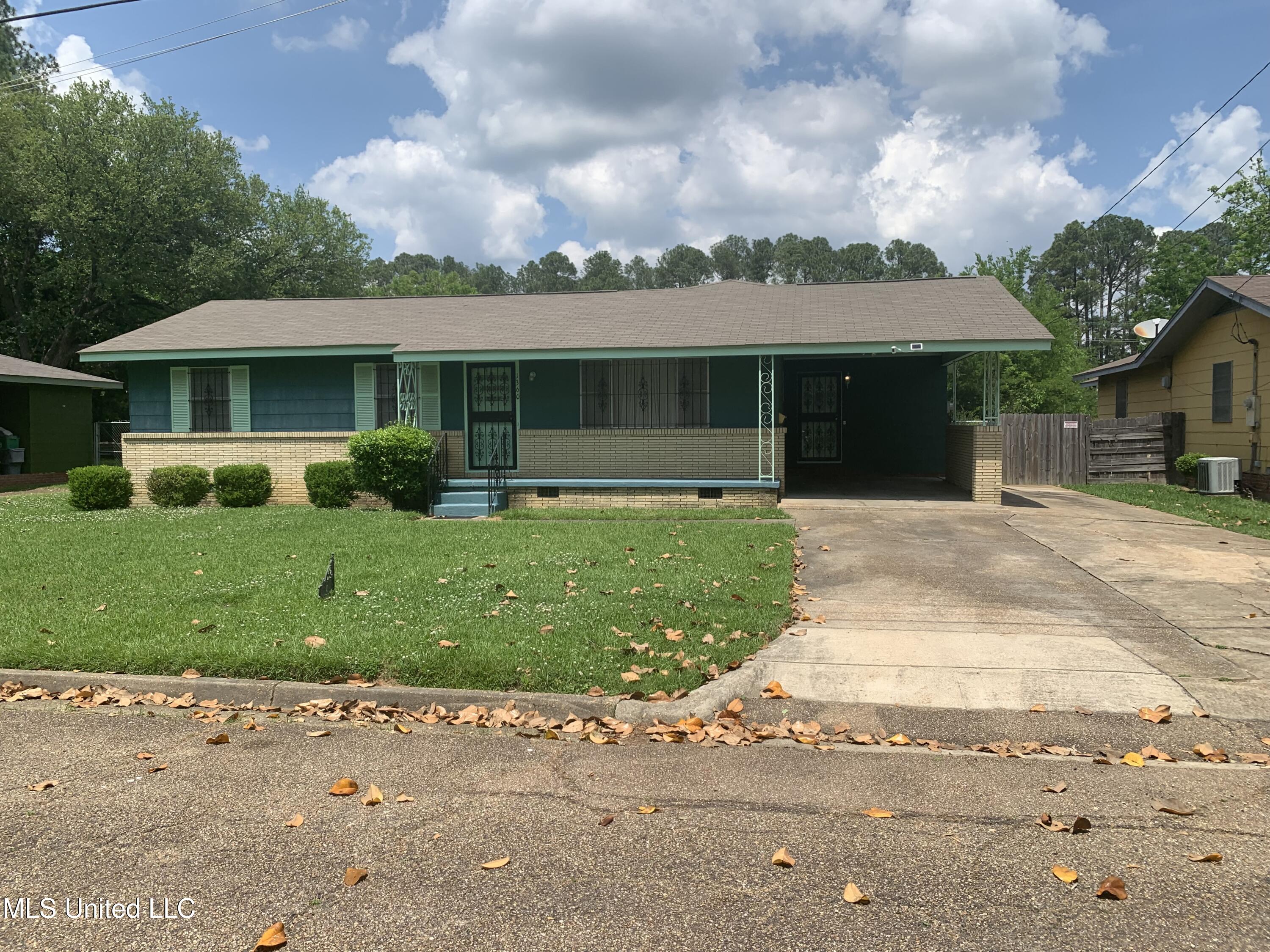 1360 Brinkley Drive, Jackson, Mississippi image 1