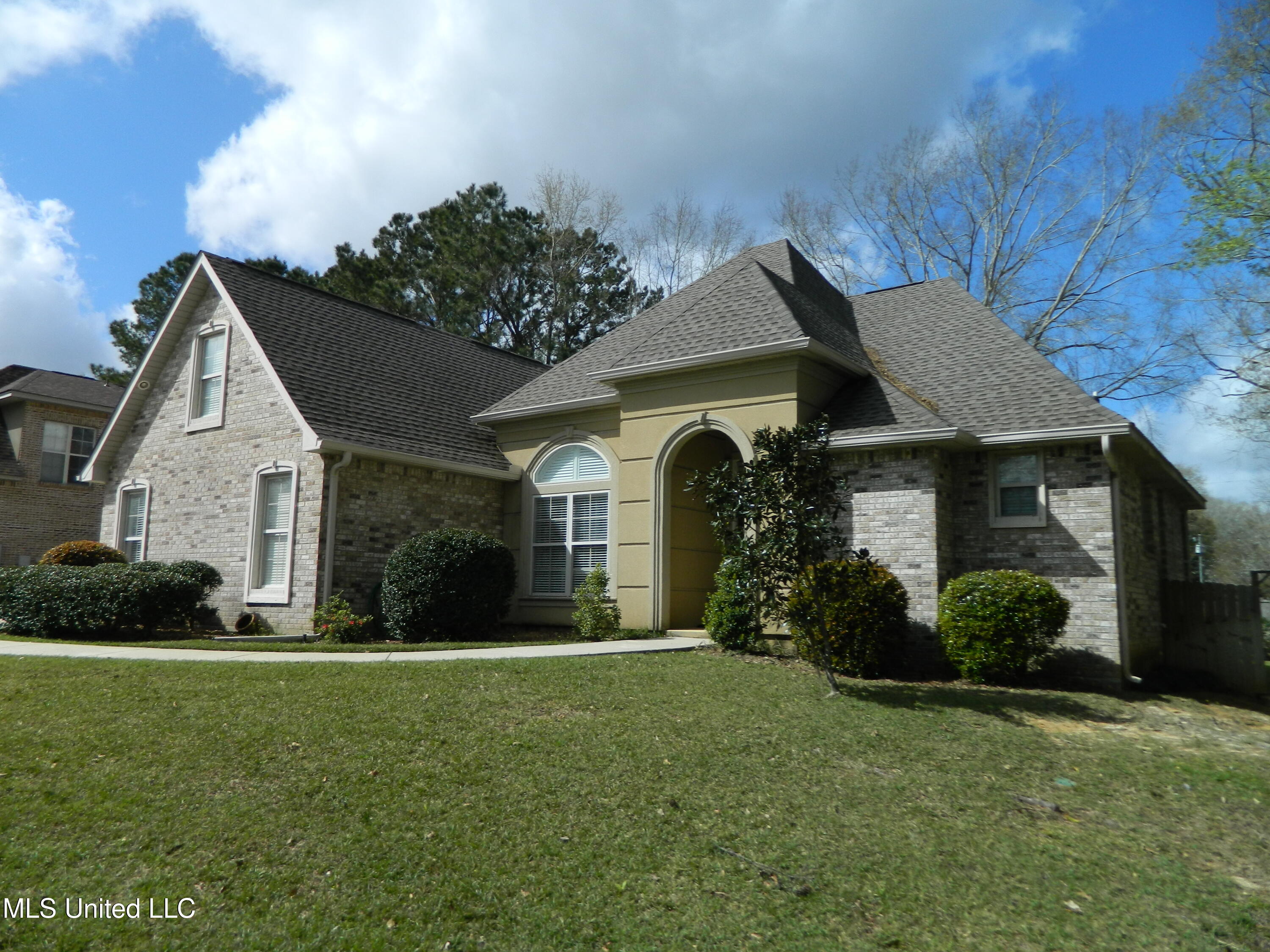 7918 Ewa Court, Diamondhead, Mississippi image 2