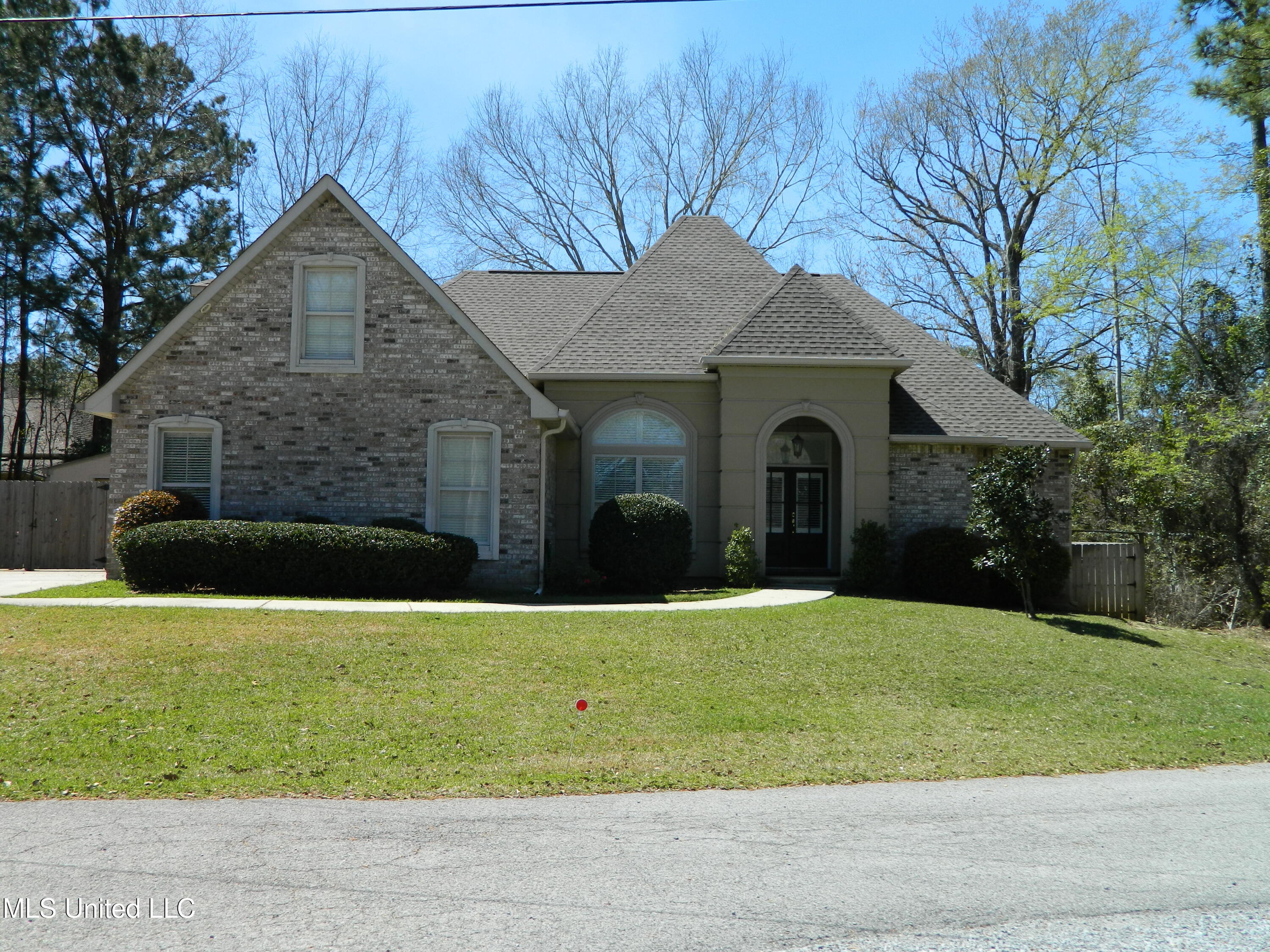 7918 Ewa Court, Diamondhead, Mississippi image 1