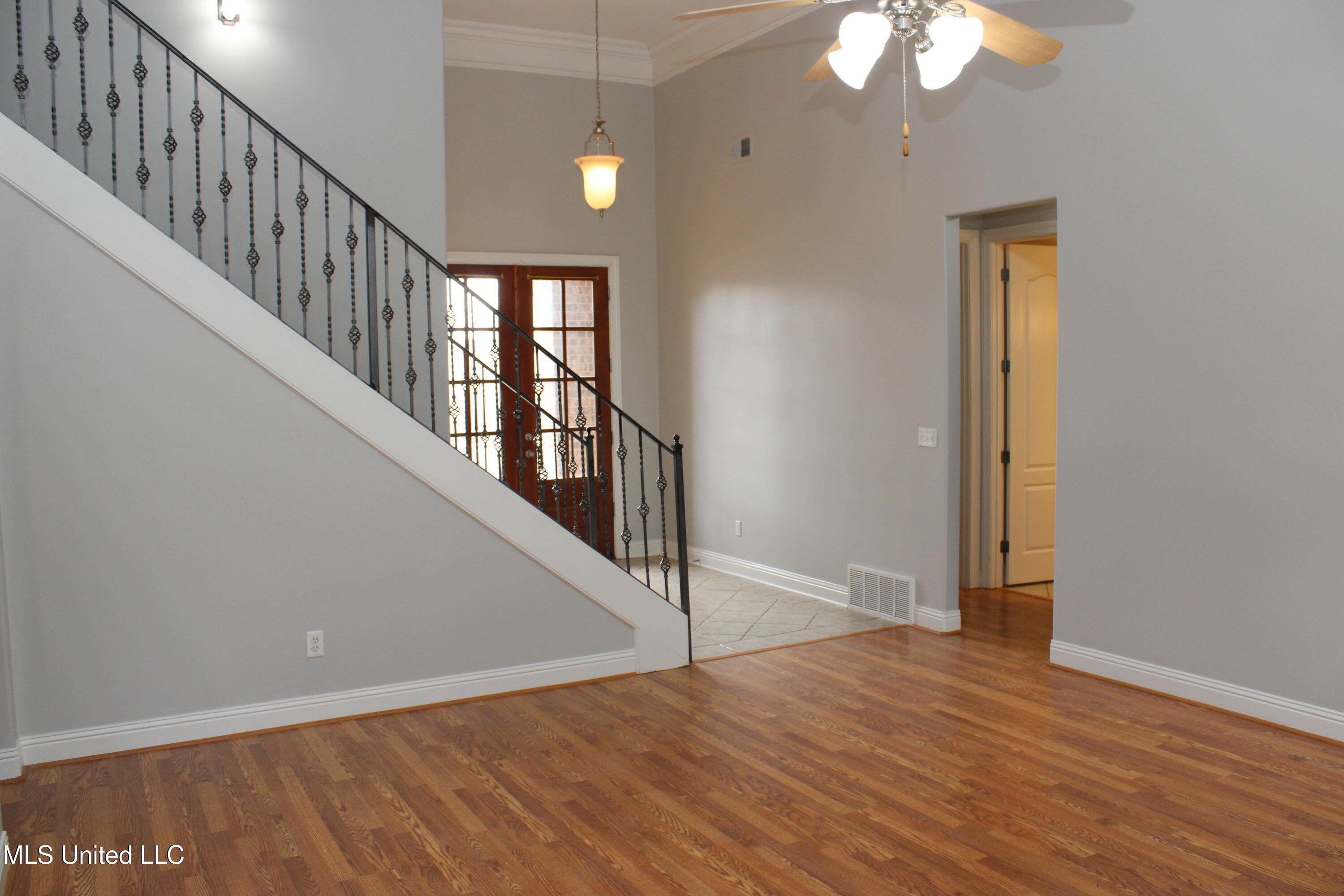 13804 Whispering Pines Drive, Olive Branch, Mississippi image 6