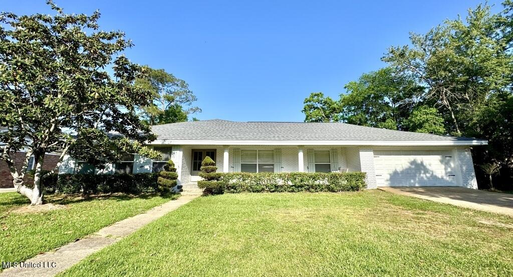 26 Bayou View Drive, Gulfport, Mississippi image 1