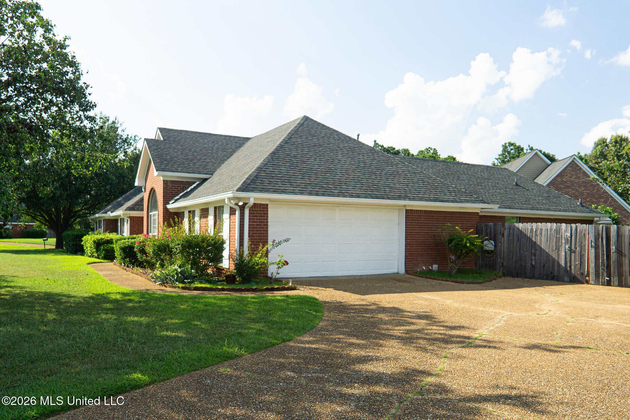 450 Fairfield Drive - Photo 3