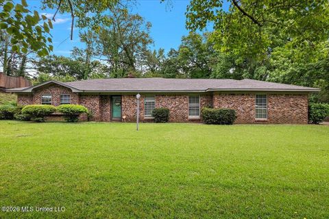 Homes For Sale - 412 Elmwood Street<br/> Vicksburg, MS 39180