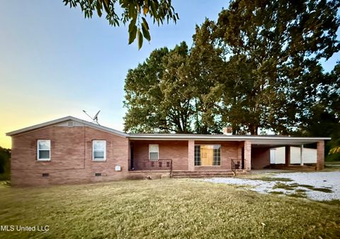 Homes For Sale - 3767 E 4 Highway<br/> Marshall County, Holly Springs, MS 38635