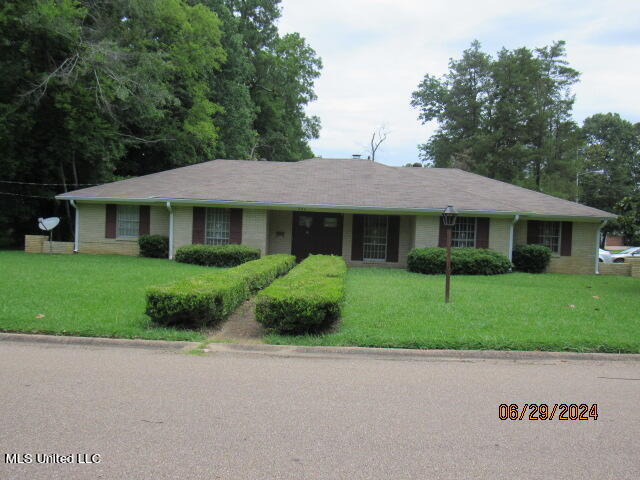 324 Lake Of Pines Drive Drive, Jackson, Mississippi image 1