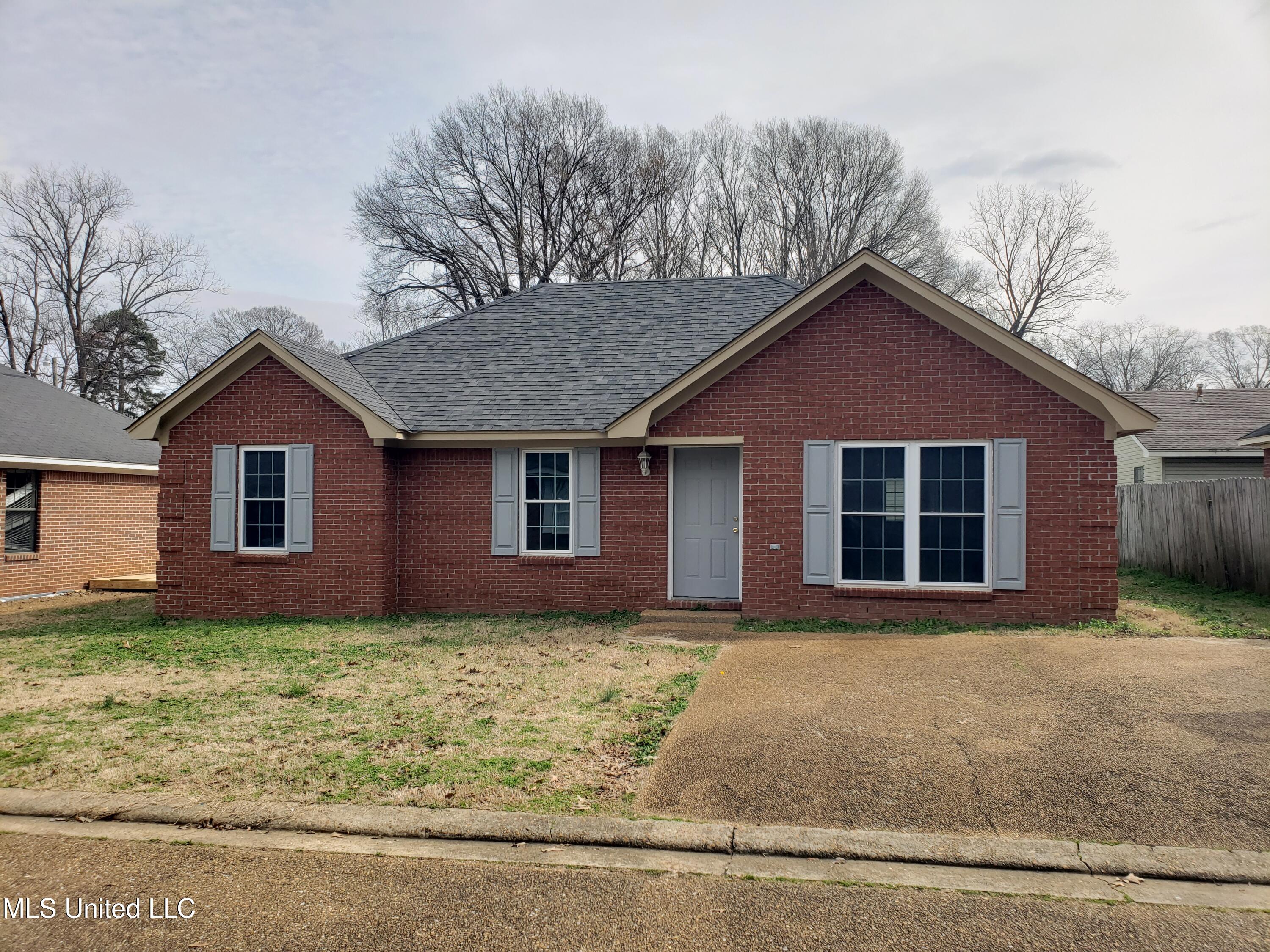 103 Stevens Lane, Batesville, Mississippi image 2