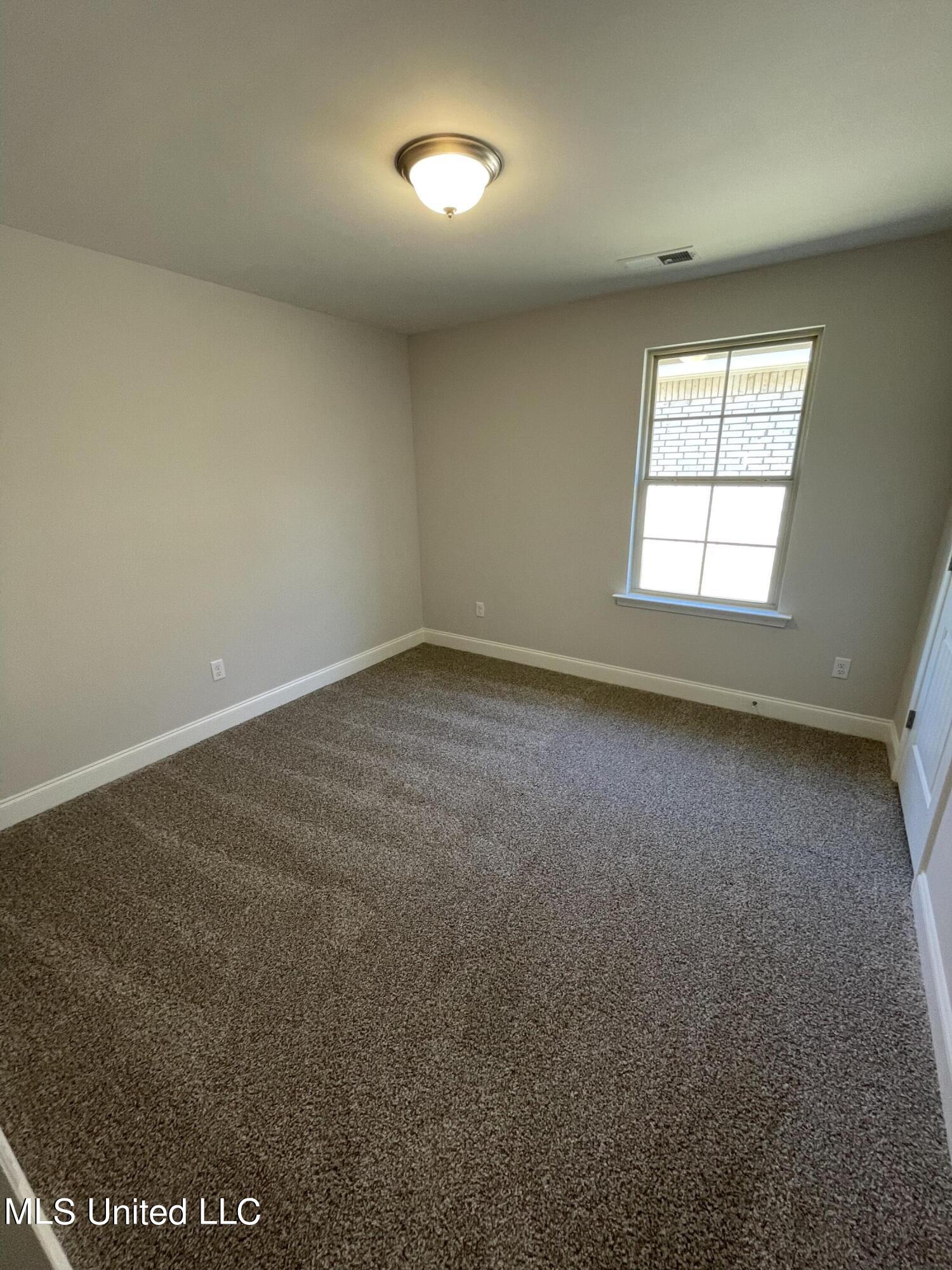 1652 Cambria Drive, Southaven, Mississippi image 11