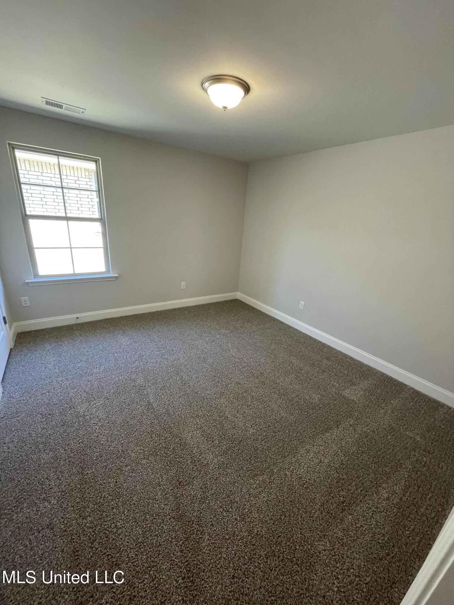 1652 Cambria Drive, Southaven, Mississippi image 12