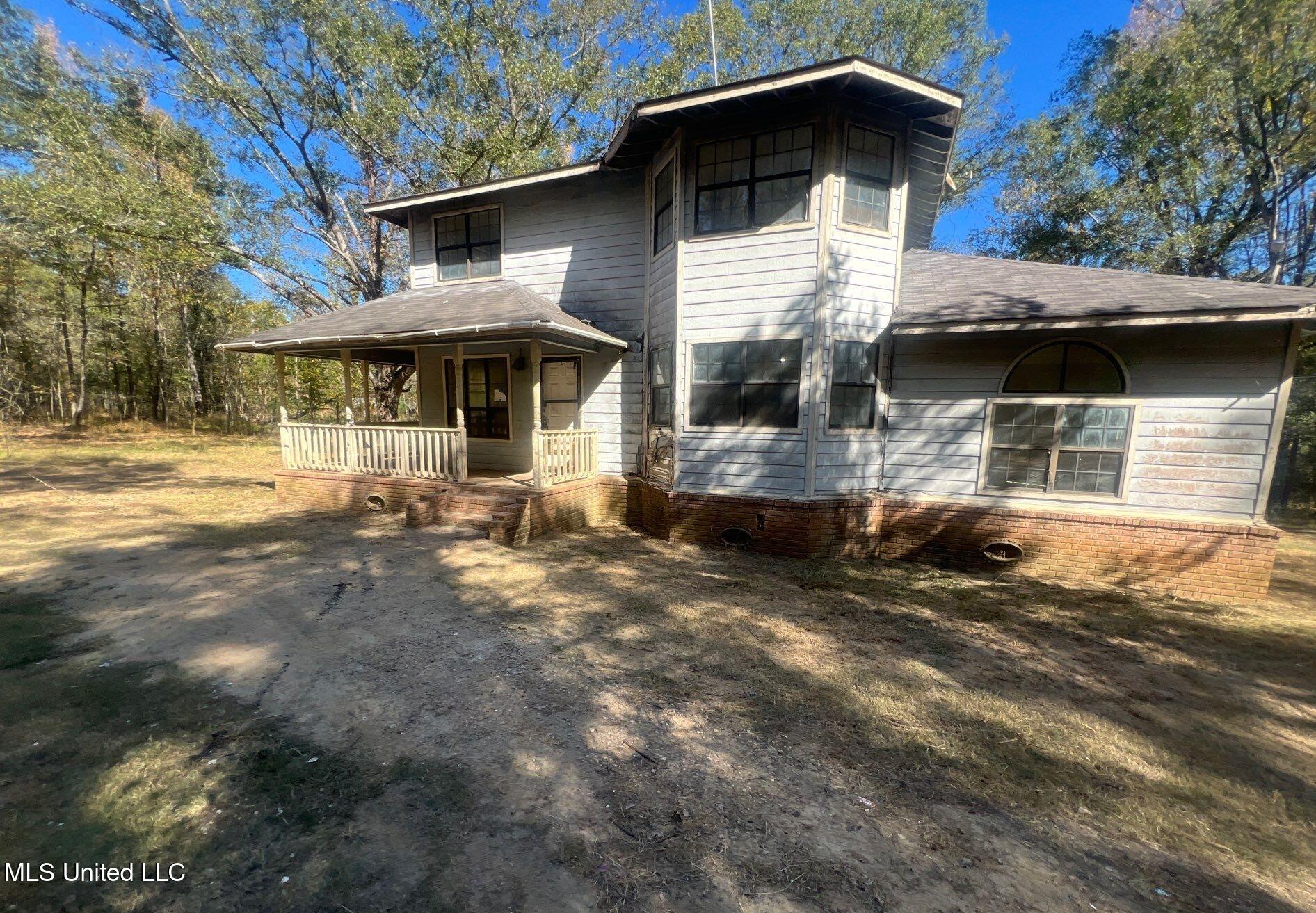 1050 Warner Jordan Drive, Clinton, Mississippi image 1