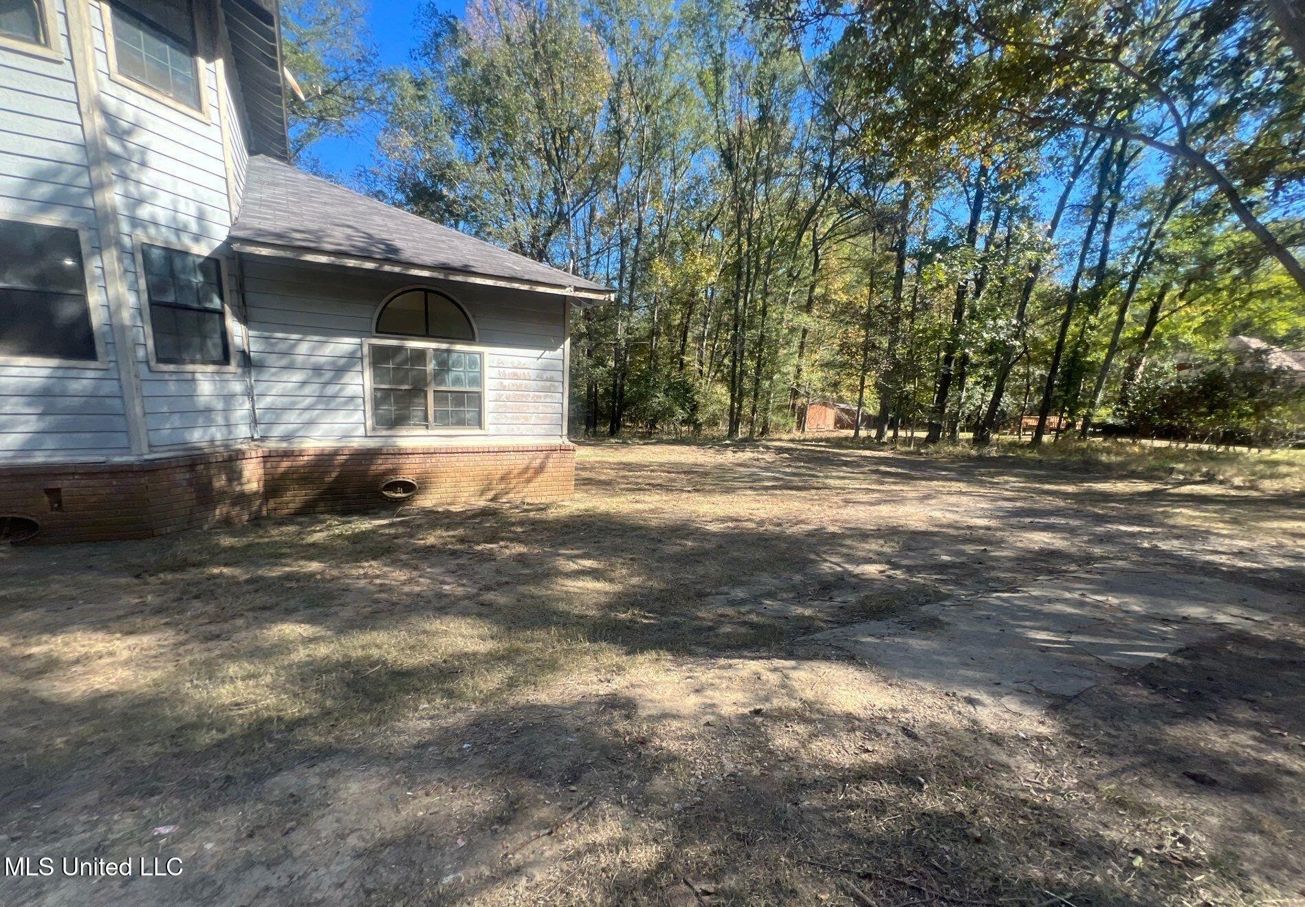 1050 Warner Jordan Drive, Clinton, Mississippi image 6