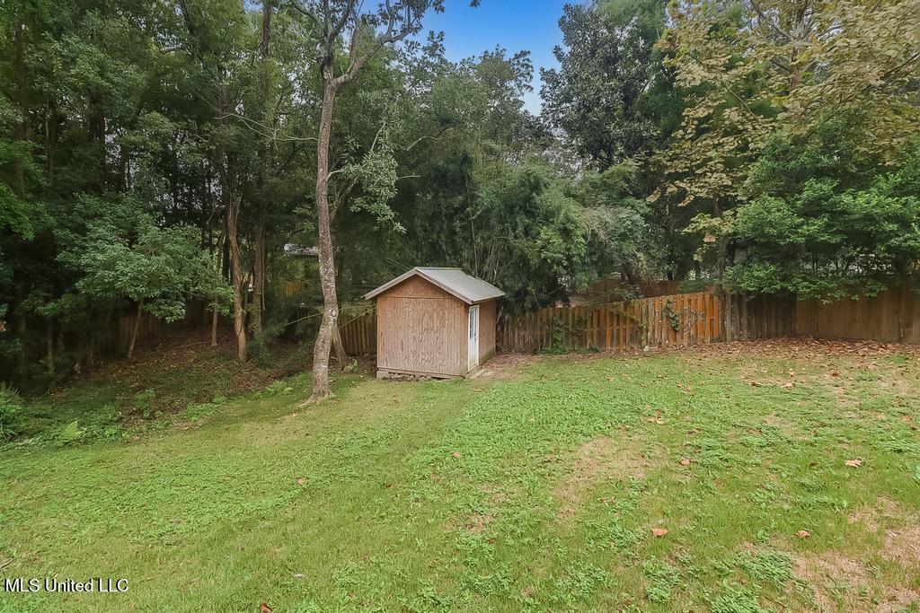 504 Forest Hill Drive, Ocean Springs, Mississippi image 38