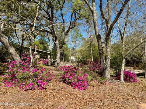 Vacant Land For Sale - 777 Moanalua Way<br/> Hancock County, Diamondhead, MS 39525