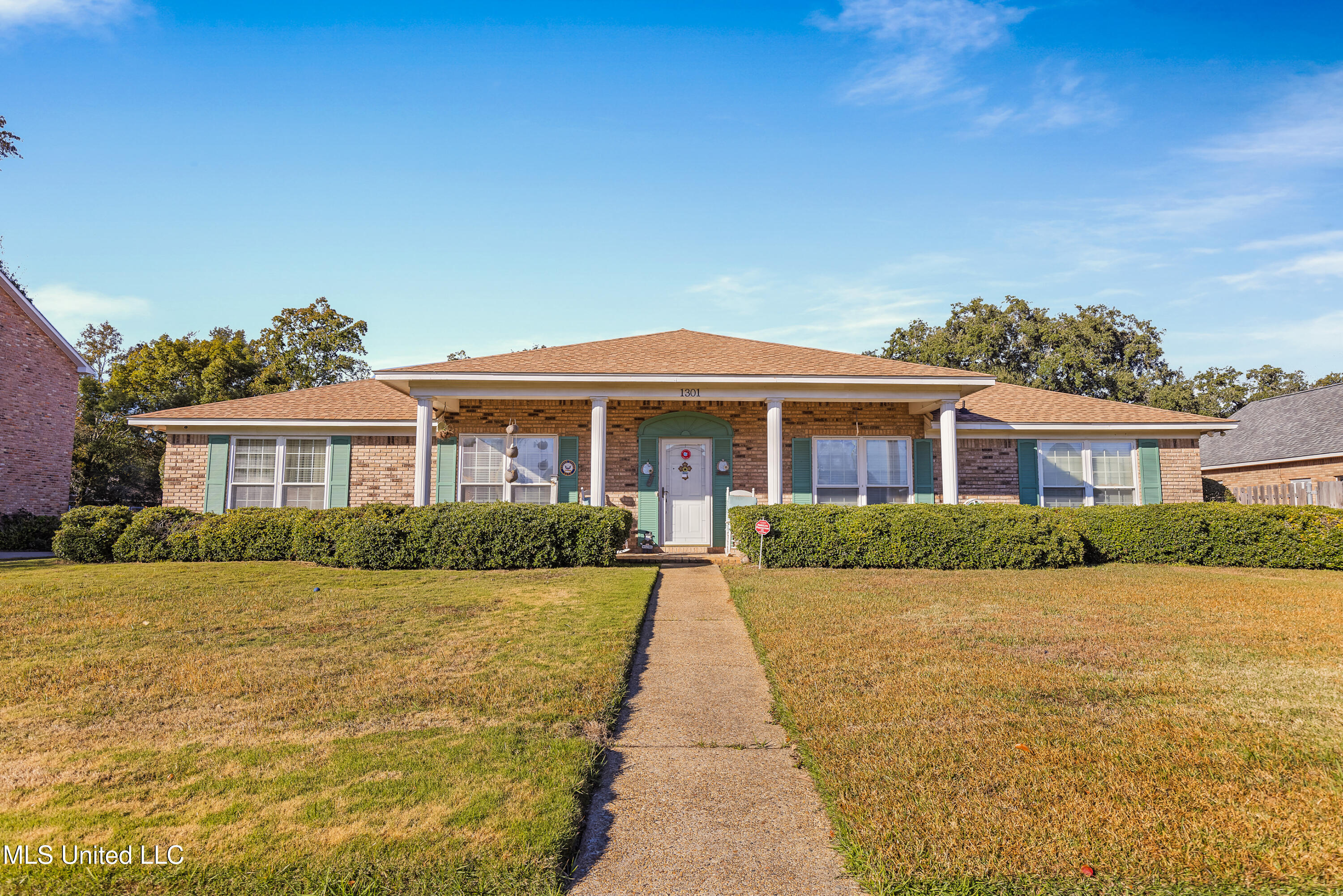 1301 Heidenheim Street, Pascagoula, Mississippi image 1