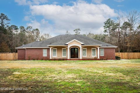 Homes For Sale - 5851 Old Spanish Trail<br/> Ocean Springs, MS 39564
