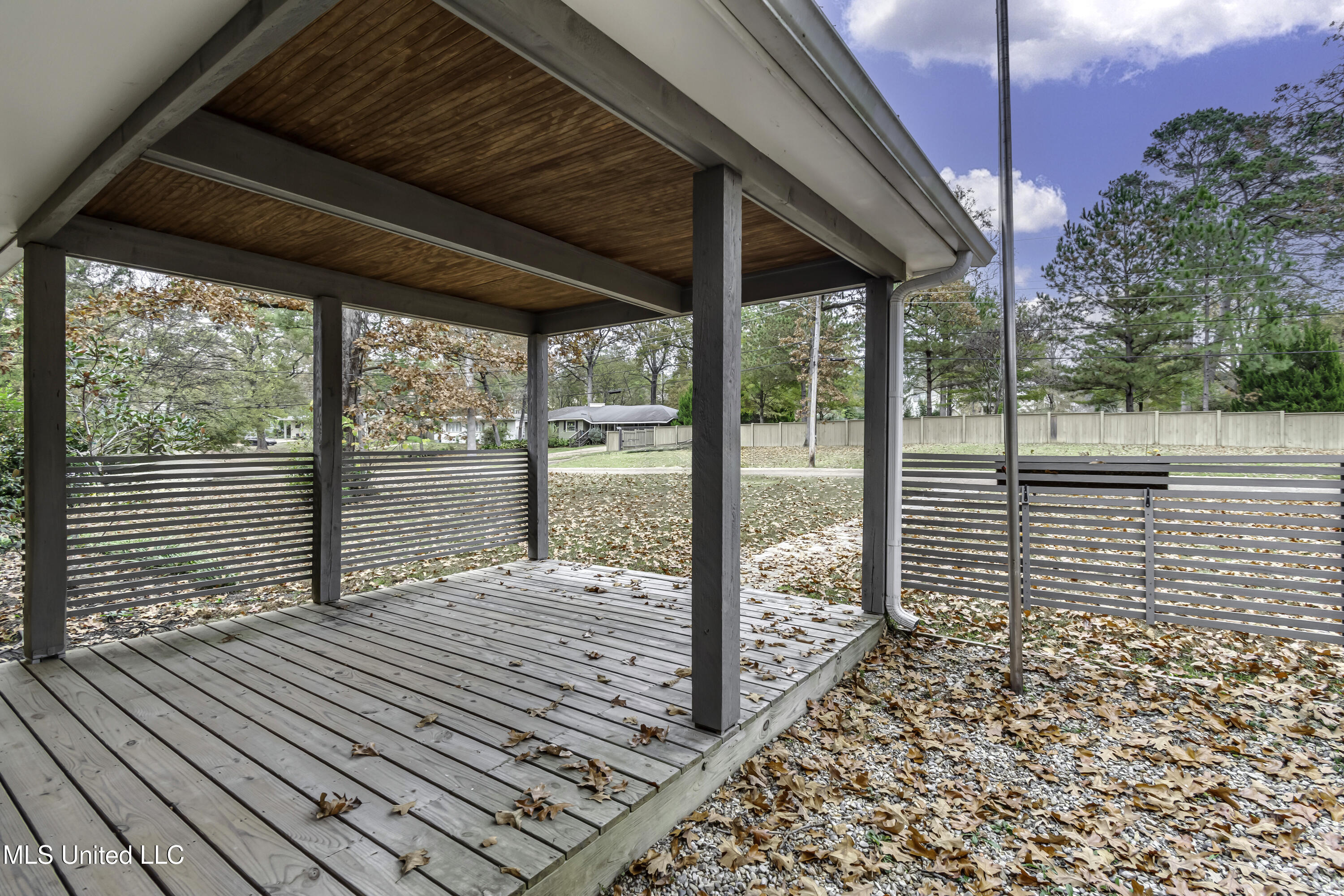 Jackson, Mississippi 39211, United States, 3 Bedrooms Bedrooms, ,3 BathroomsBathrooms,Residential,Active,248575