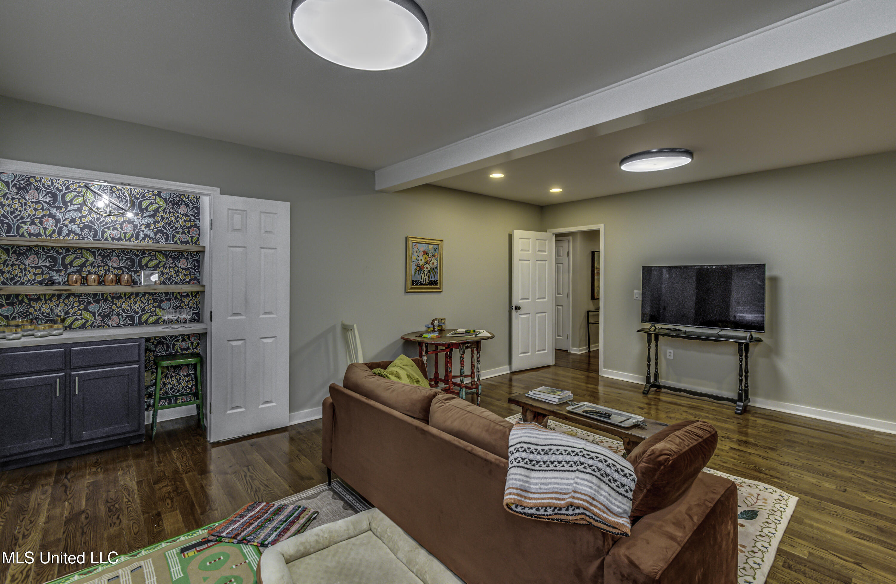 Jackson, Mississippi 39211, United States, 3 Bedrooms Bedrooms, ,3 BathroomsBathrooms,Residential,Active,248575