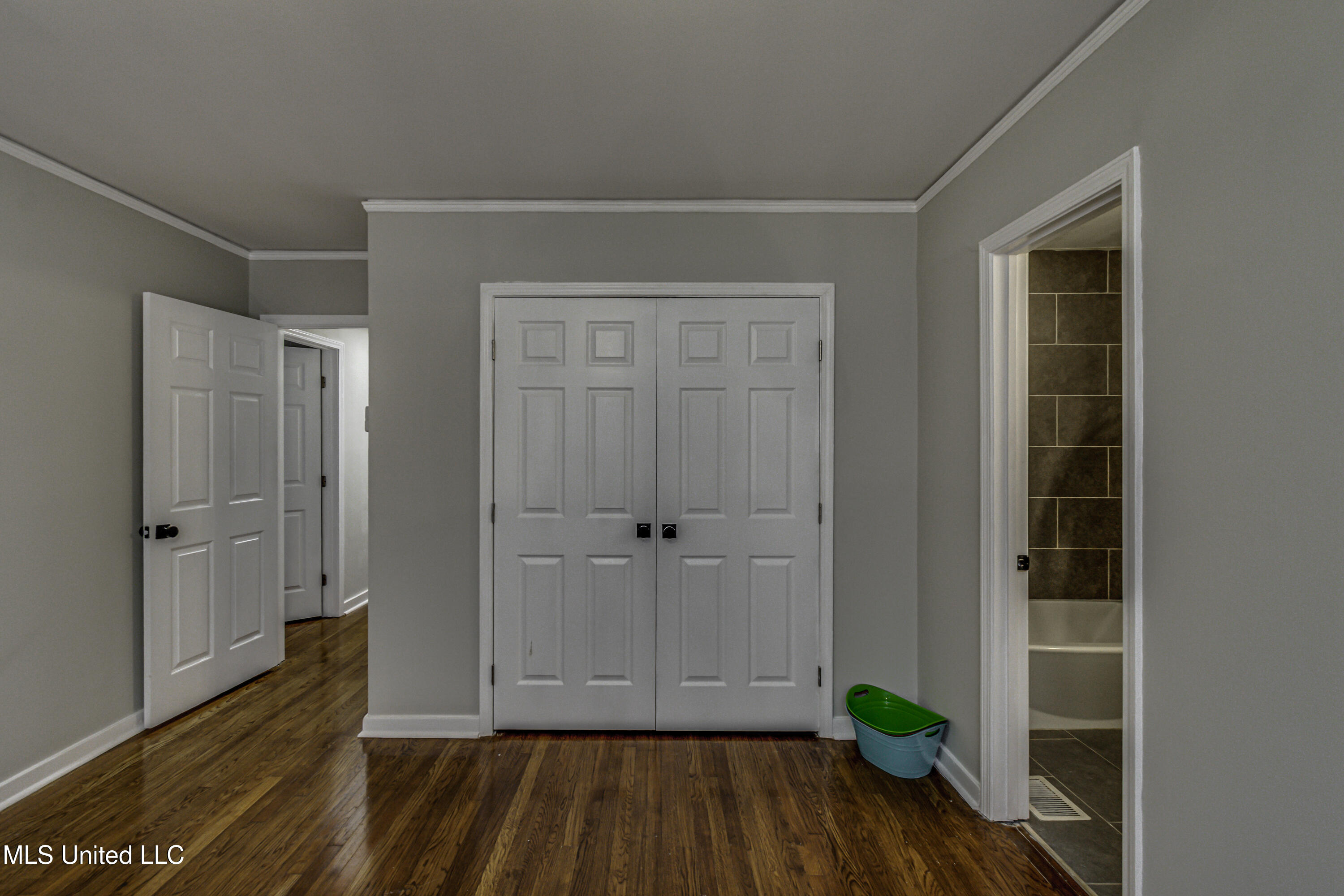 Jackson, Mississippi 39211, United States, 3 Bedrooms Bedrooms, ,3 BathroomsBathrooms,Residential,Active,248575