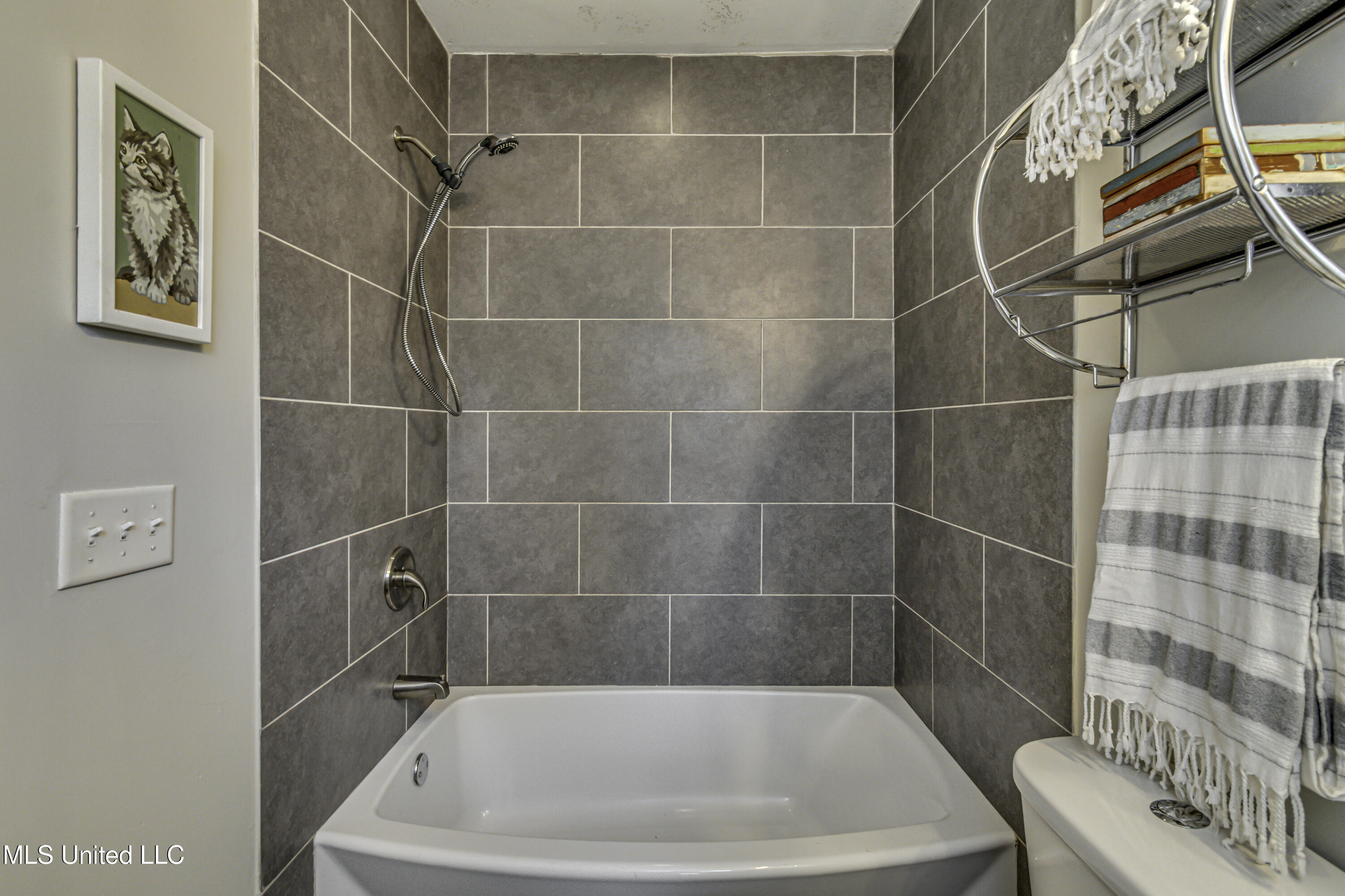 Jackson, Mississippi 39211, United States, 3 Bedrooms Bedrooms, ,3 BathroomsBathrooms,Residential,Active,248575