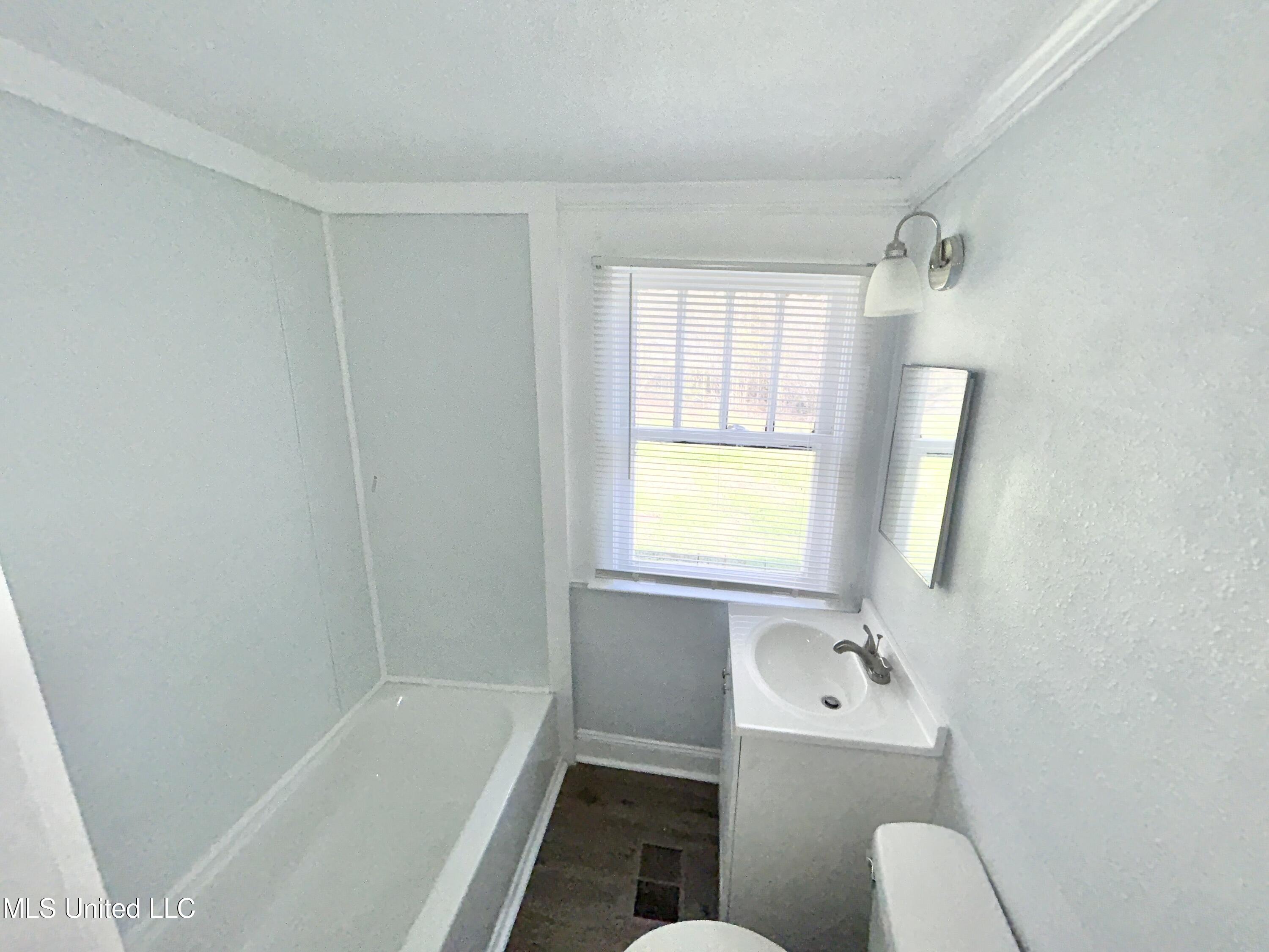 1004 Spengler Street, Jackson, Mississippi image 9