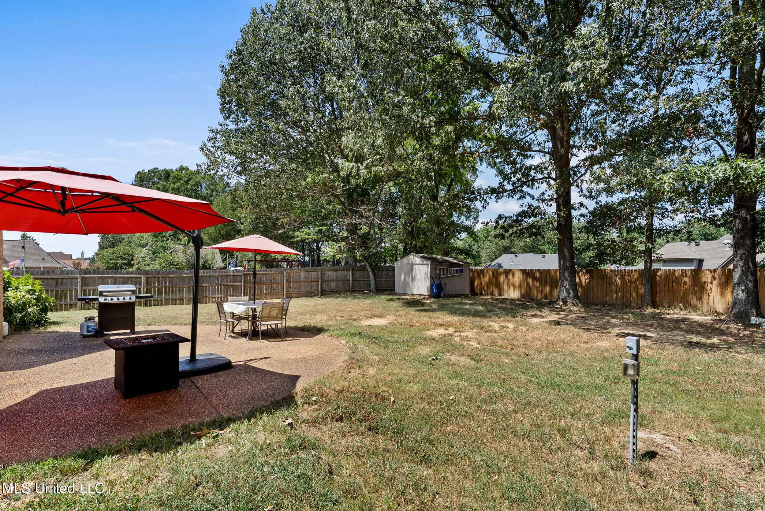 8830 Bell Forest Drive, Olive Branch, Mississippi image 3