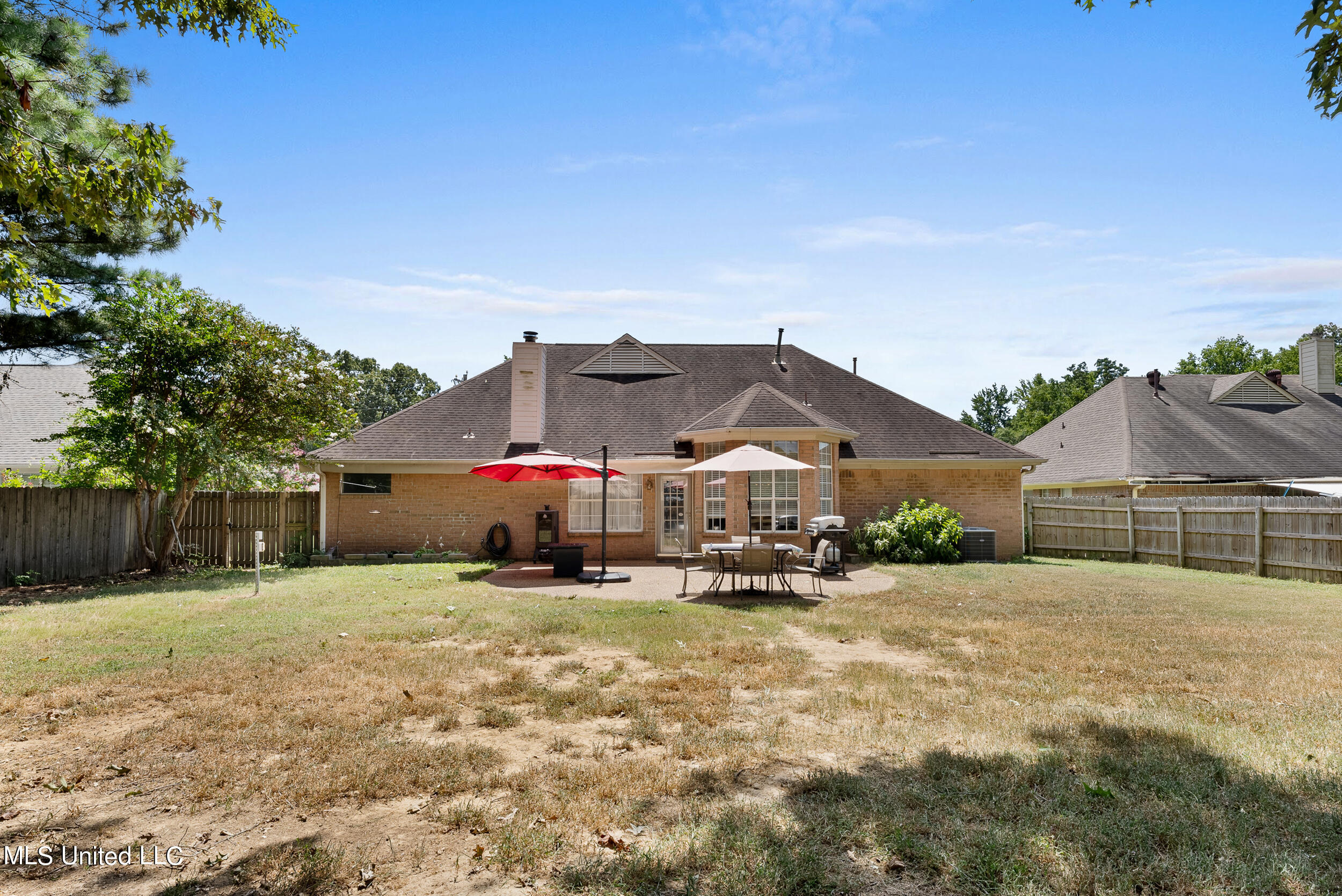 8830 Bell Forest Drive, Olive Branch, Mississippi image 4