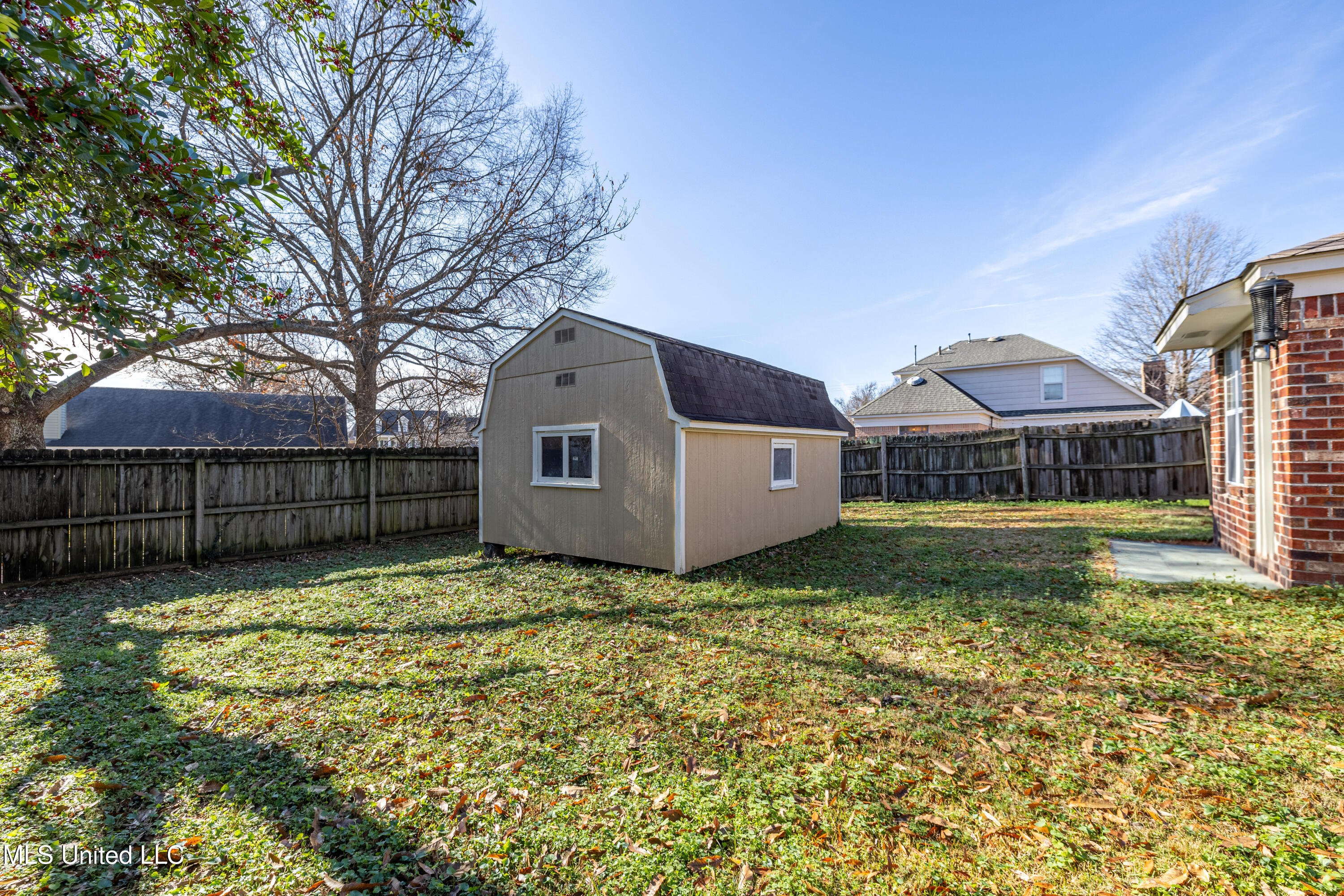 9069 Lakeshore Drive, Olive Branch, Mississippi image 8