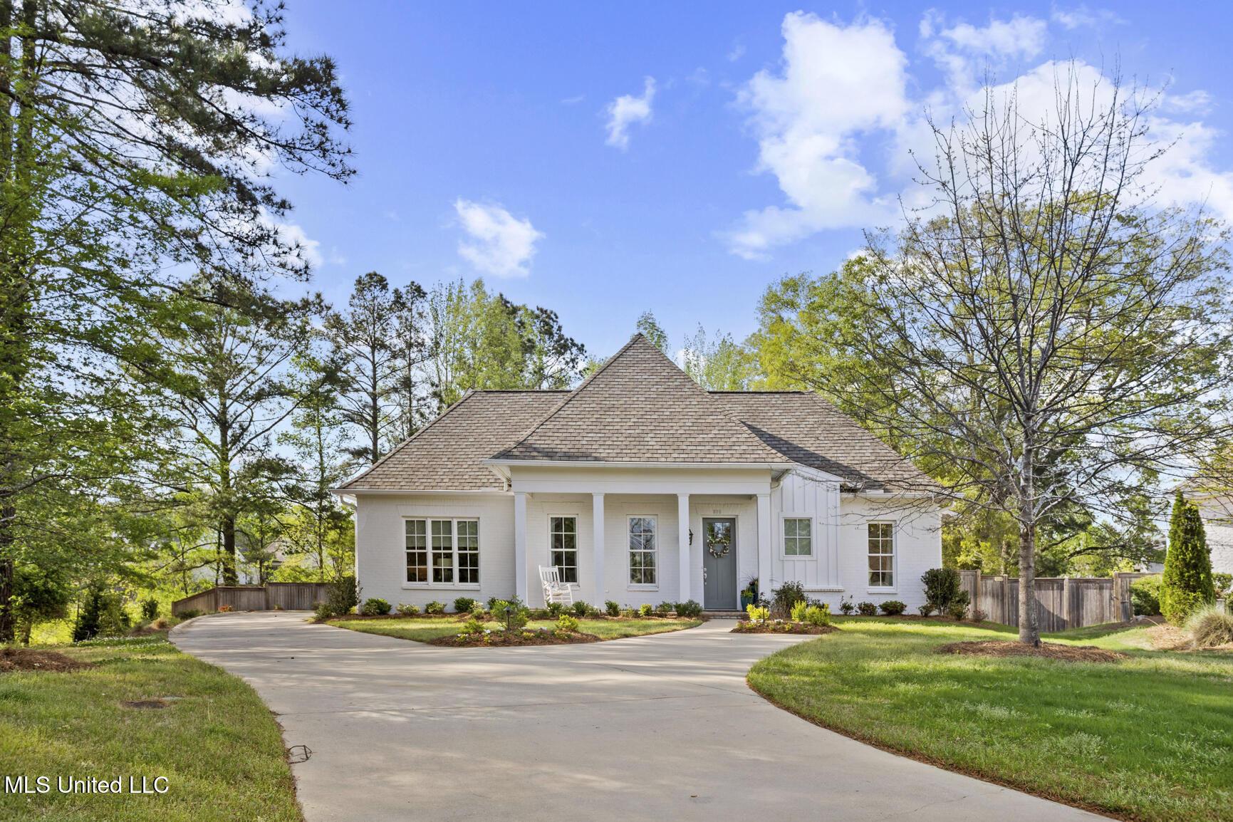 306 Herons Lane, Ridgeland, Mississippi image 1