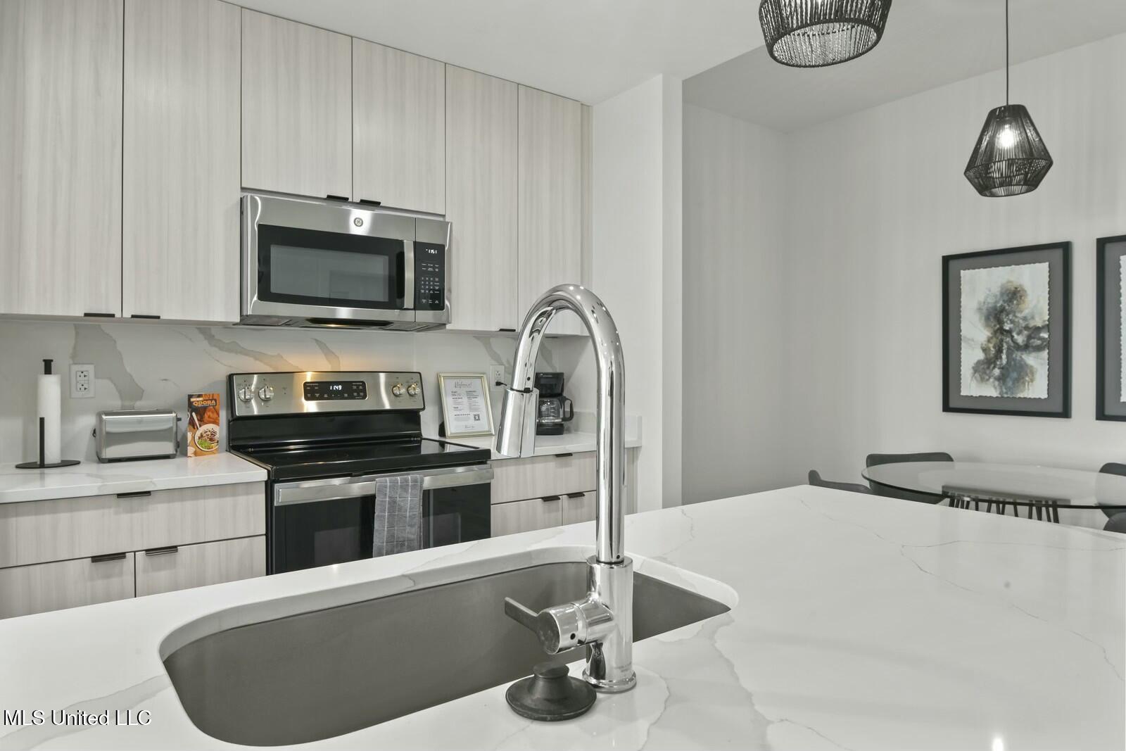 1302 Magnolia Street #107, Gulfport, Mississippi image 16
