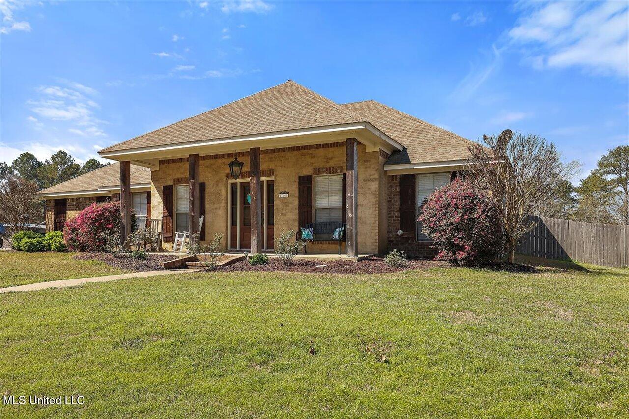 107 Britton Circle, Flowood, Mississippi image 3