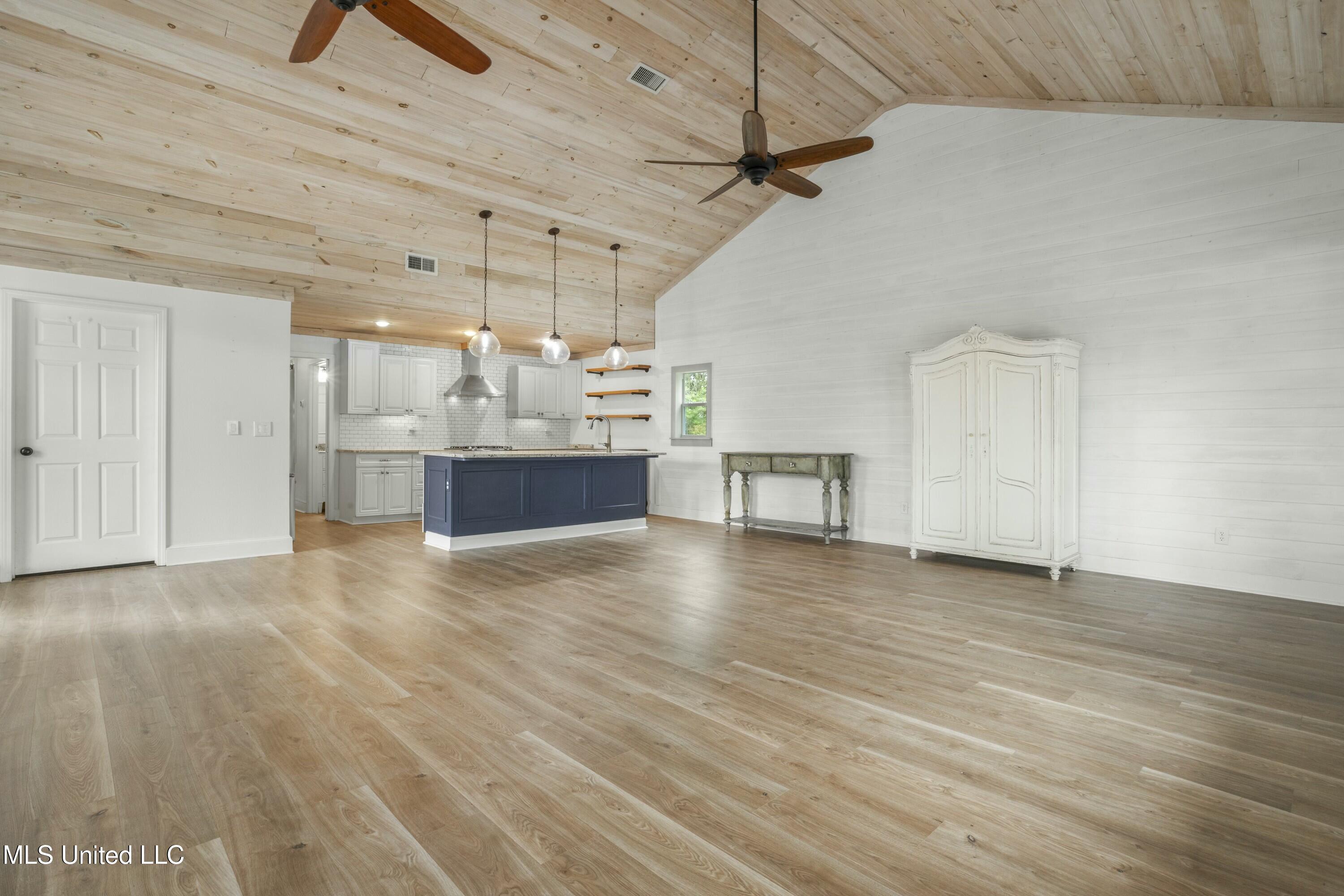 402 State Street, Bay Saint Louis, Mississippi image 12