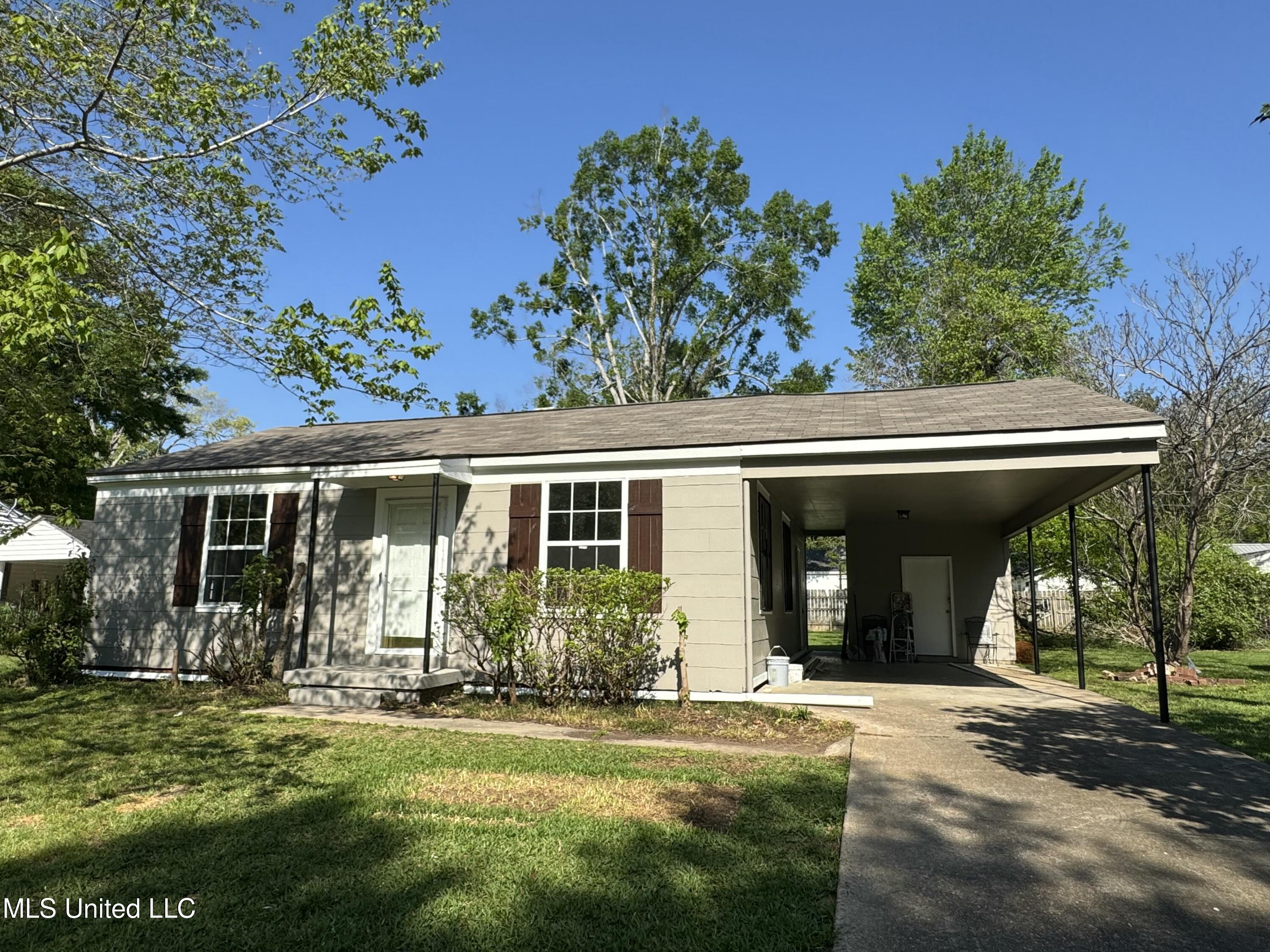 8 Oakwood Lane, Natchez, Mississippi image 1