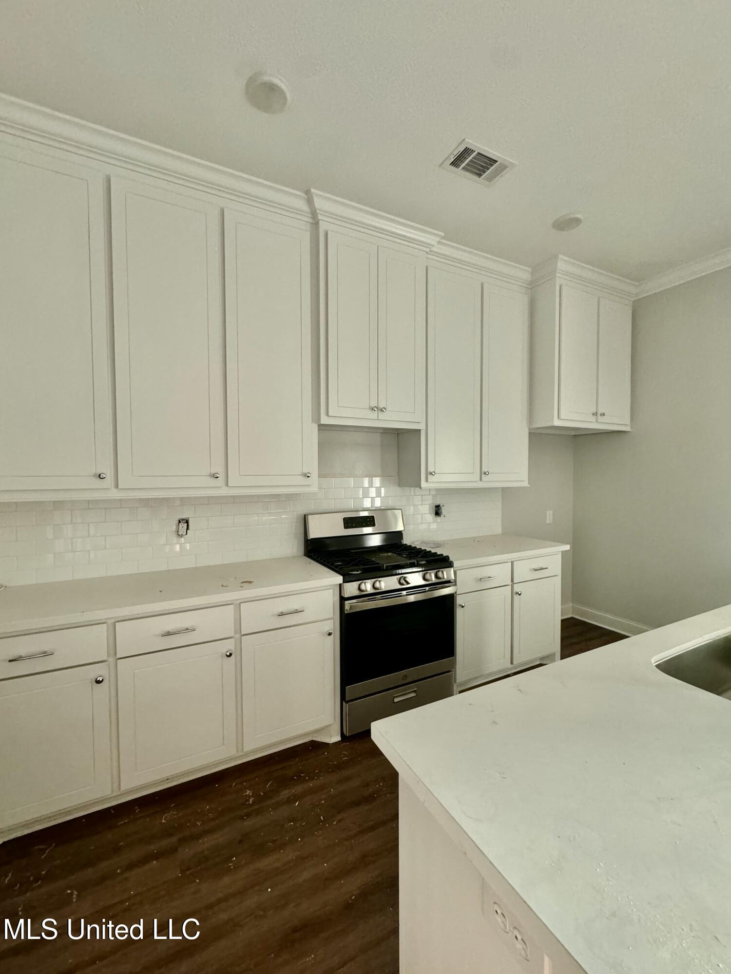 337 Willow Way, Canton, Mississippi image 2