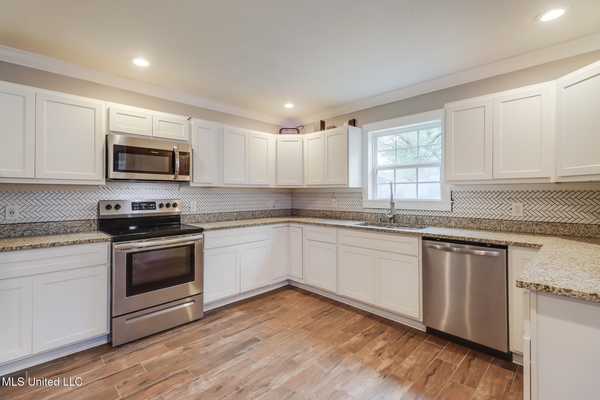 2100 Jessica Drive, Pass Christian, Mississippi image 18