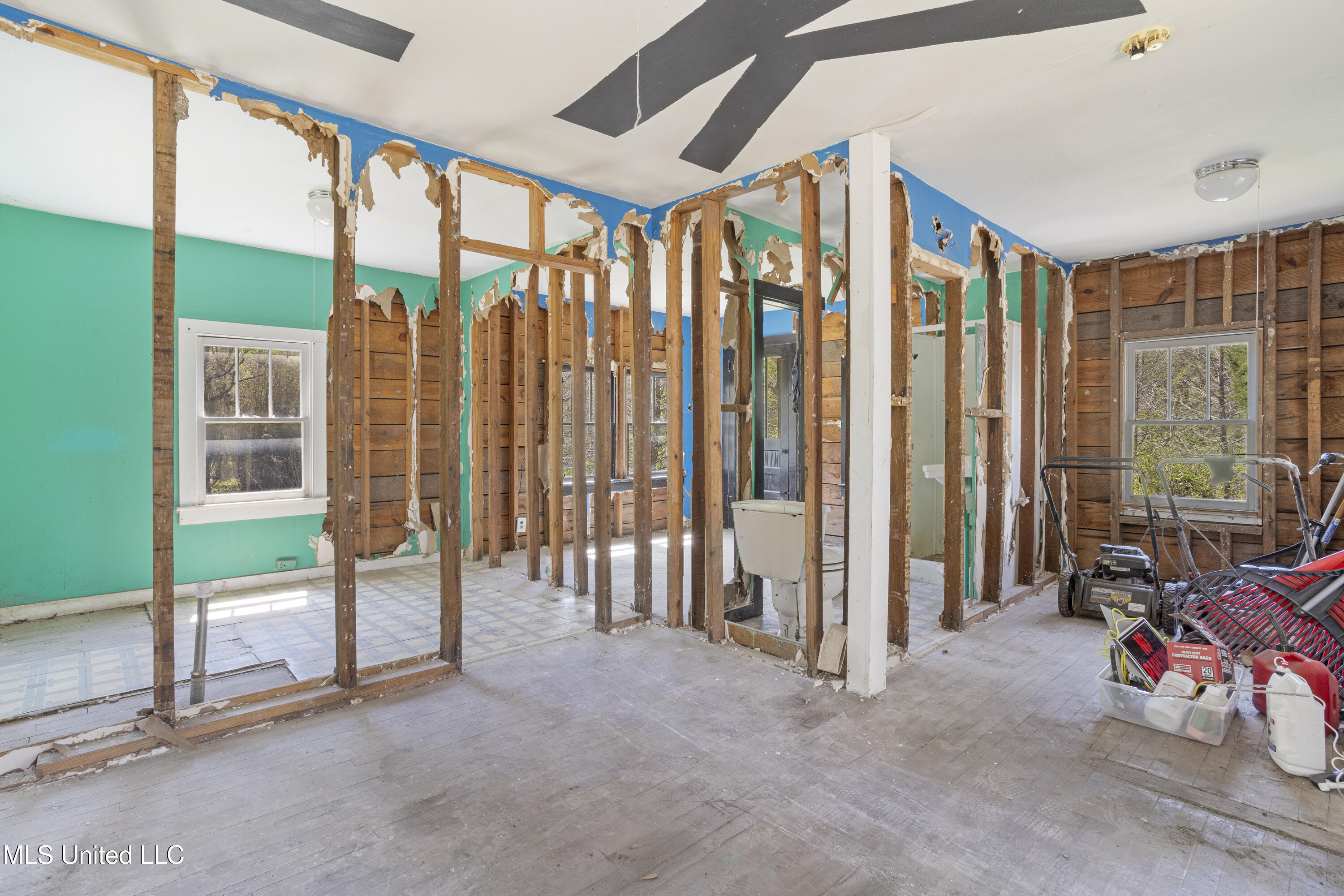 718 Signal Street, Ocean Springs, Mississippi image 33