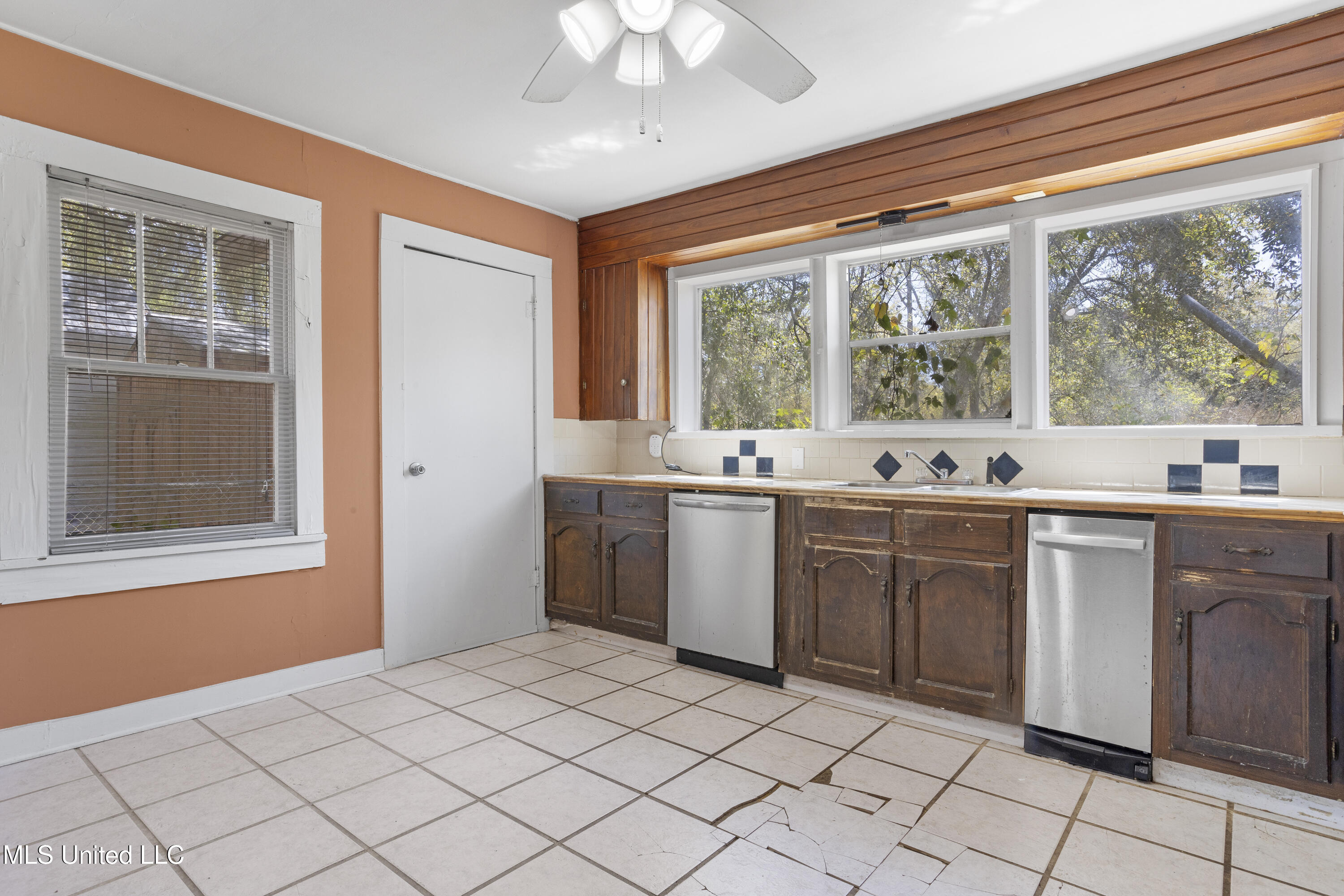 718 Signal Street, Ocean Springs, Mississippi image 19