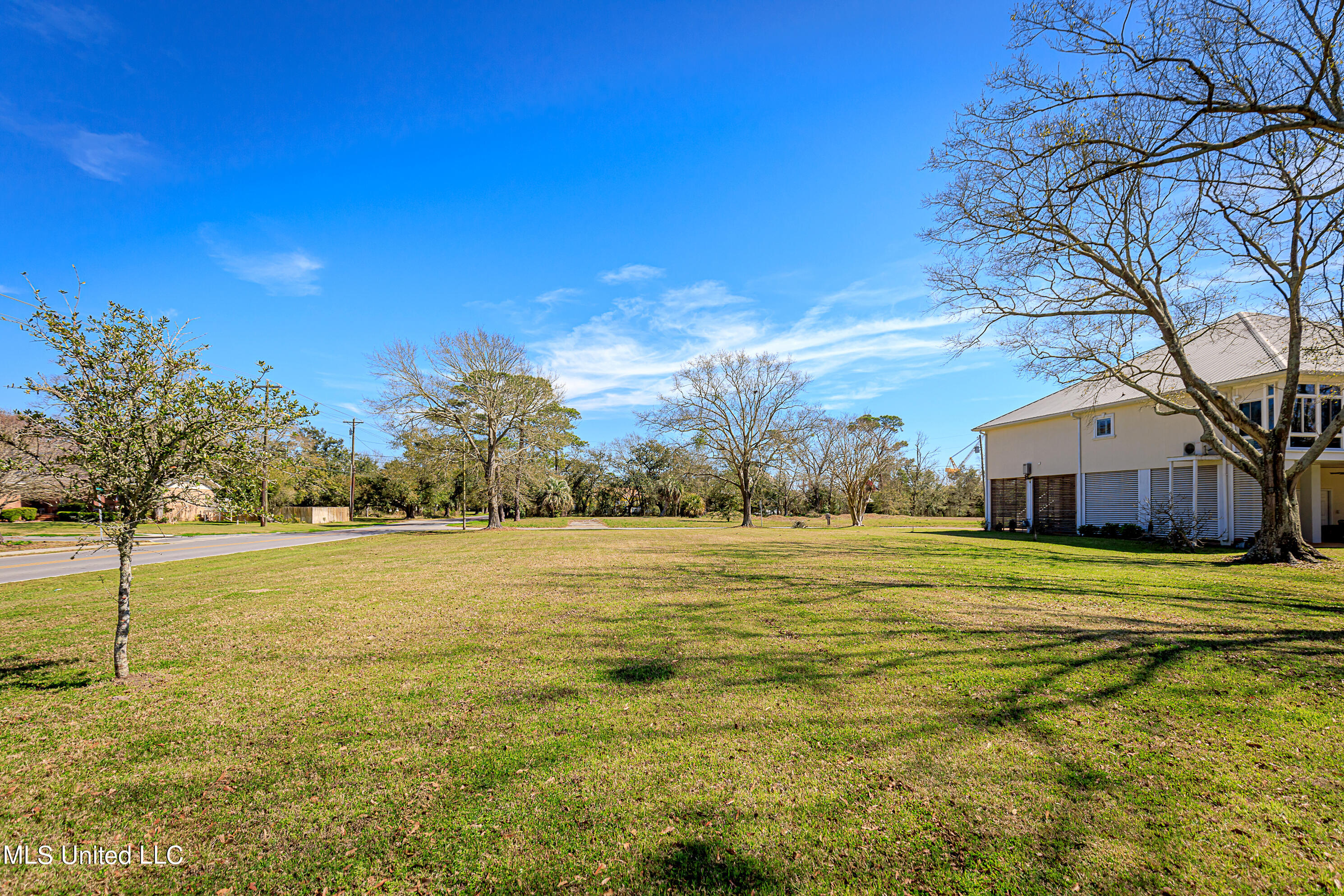 715 St Mary Street, Pascagoula, Mississippi image 10