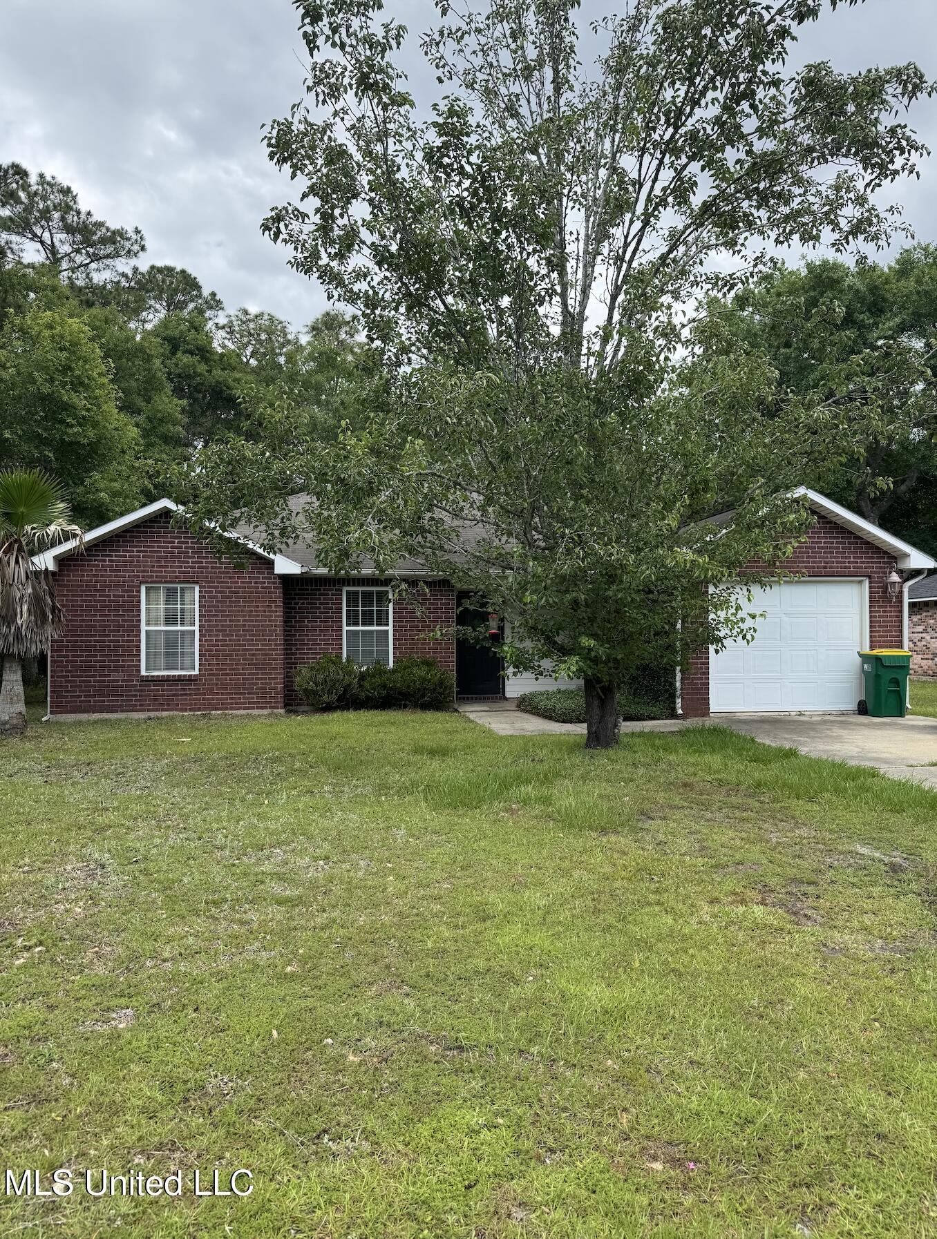 1024 Sycamore Street, Ocean Springs, Mississippi image 1