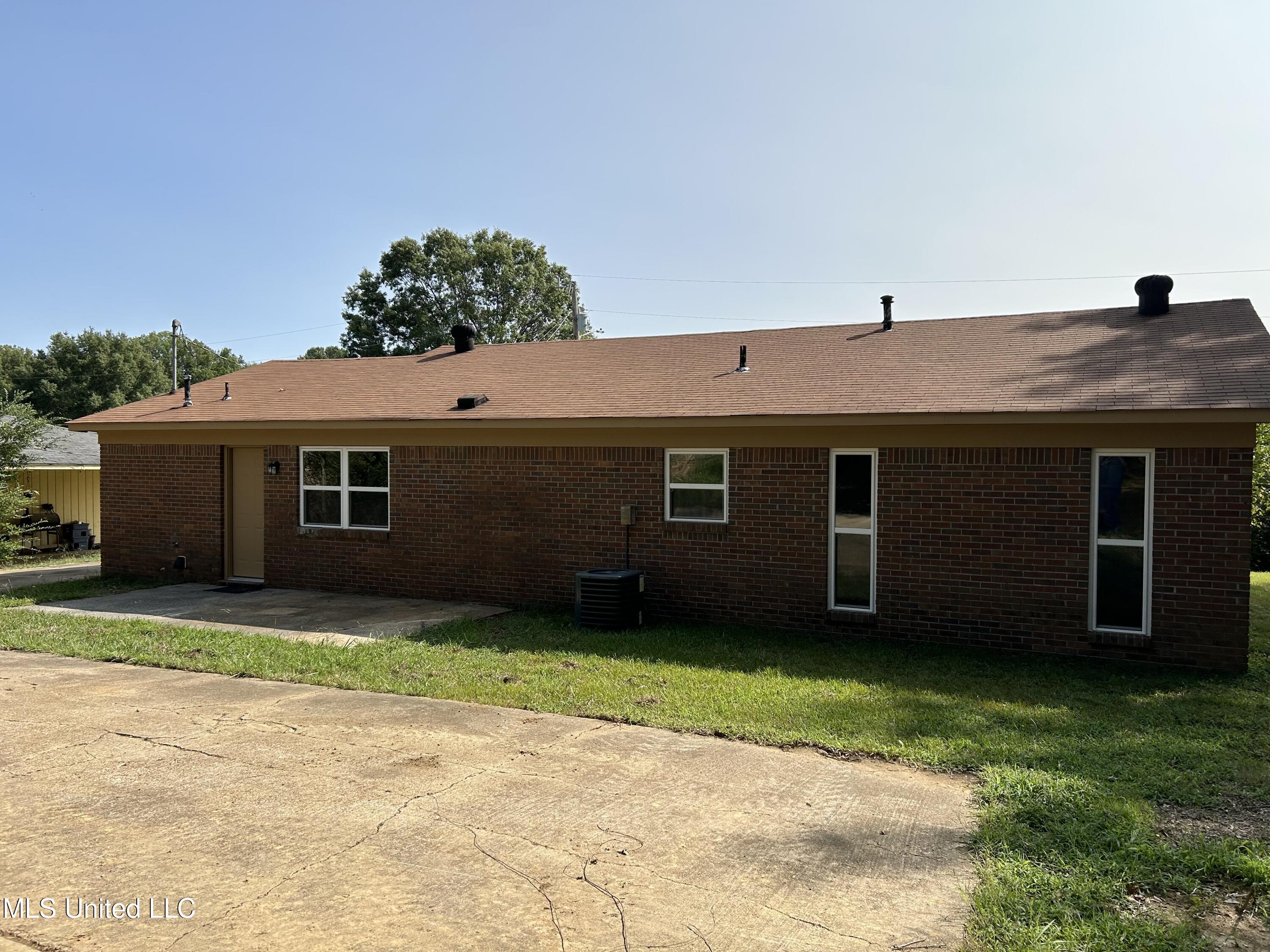 6067 Blocker Street, Olive Branch, Mississippi image 17