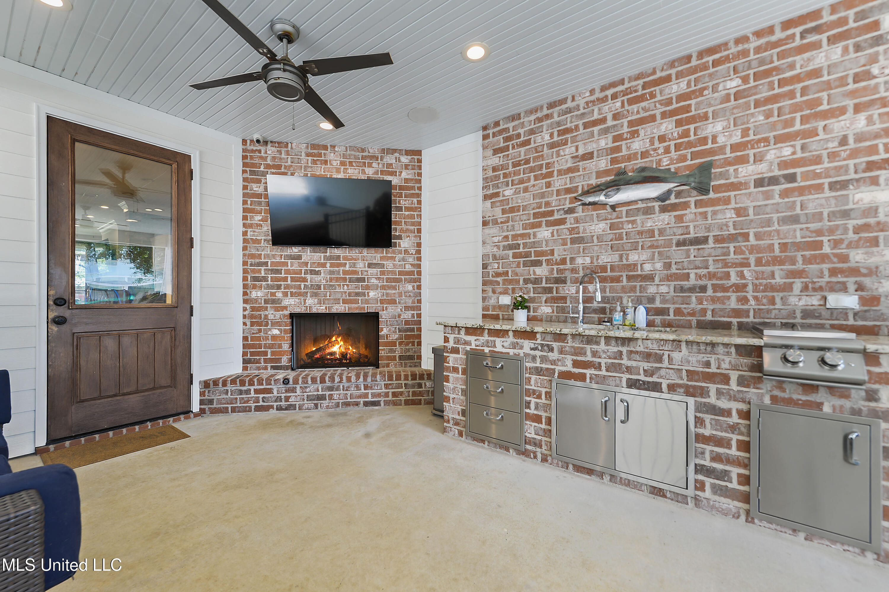 802 Old Spanish Trail, Bay Saint Louis, Mississippi image 26