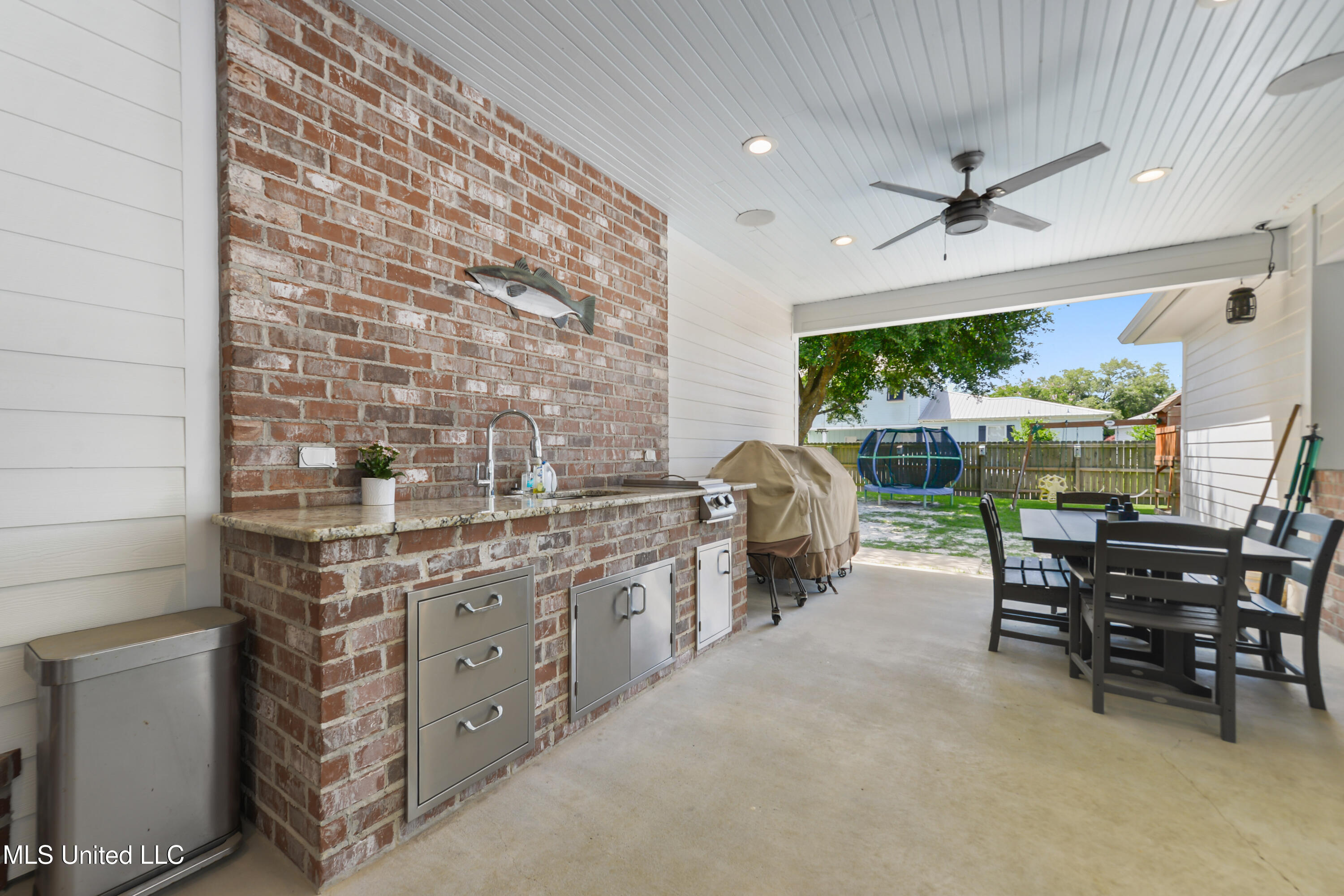 802 Old Spanish Trail, Bay Saint Louis, Mississippi image 27