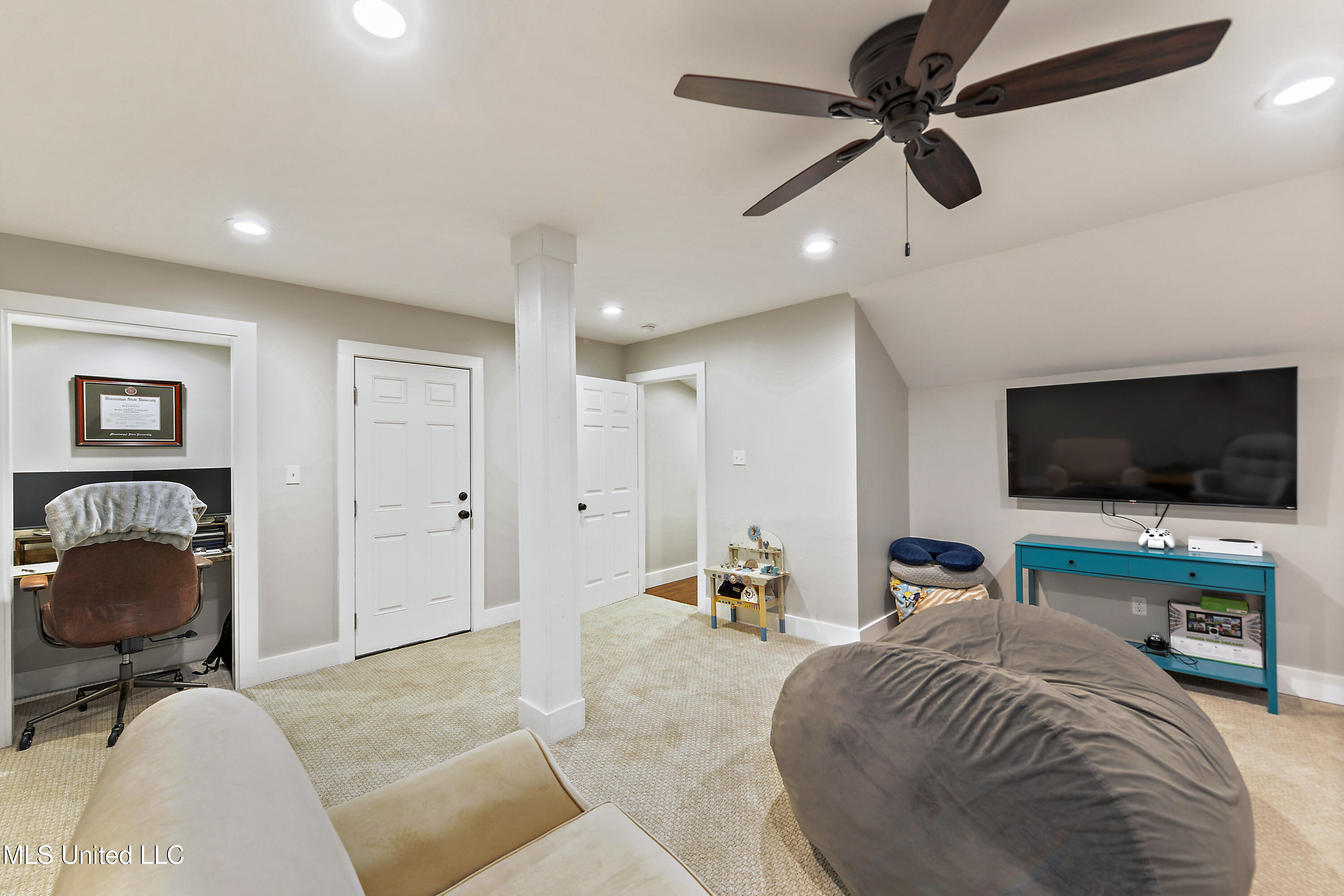 802 Old Spanish Trail, Bay Saint Louis, Mississippi image 24