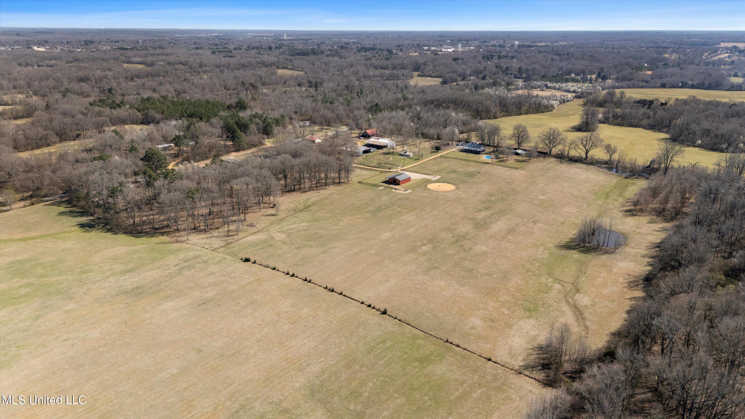 1075 Stage Road, Senatobia, Mississippi image 12