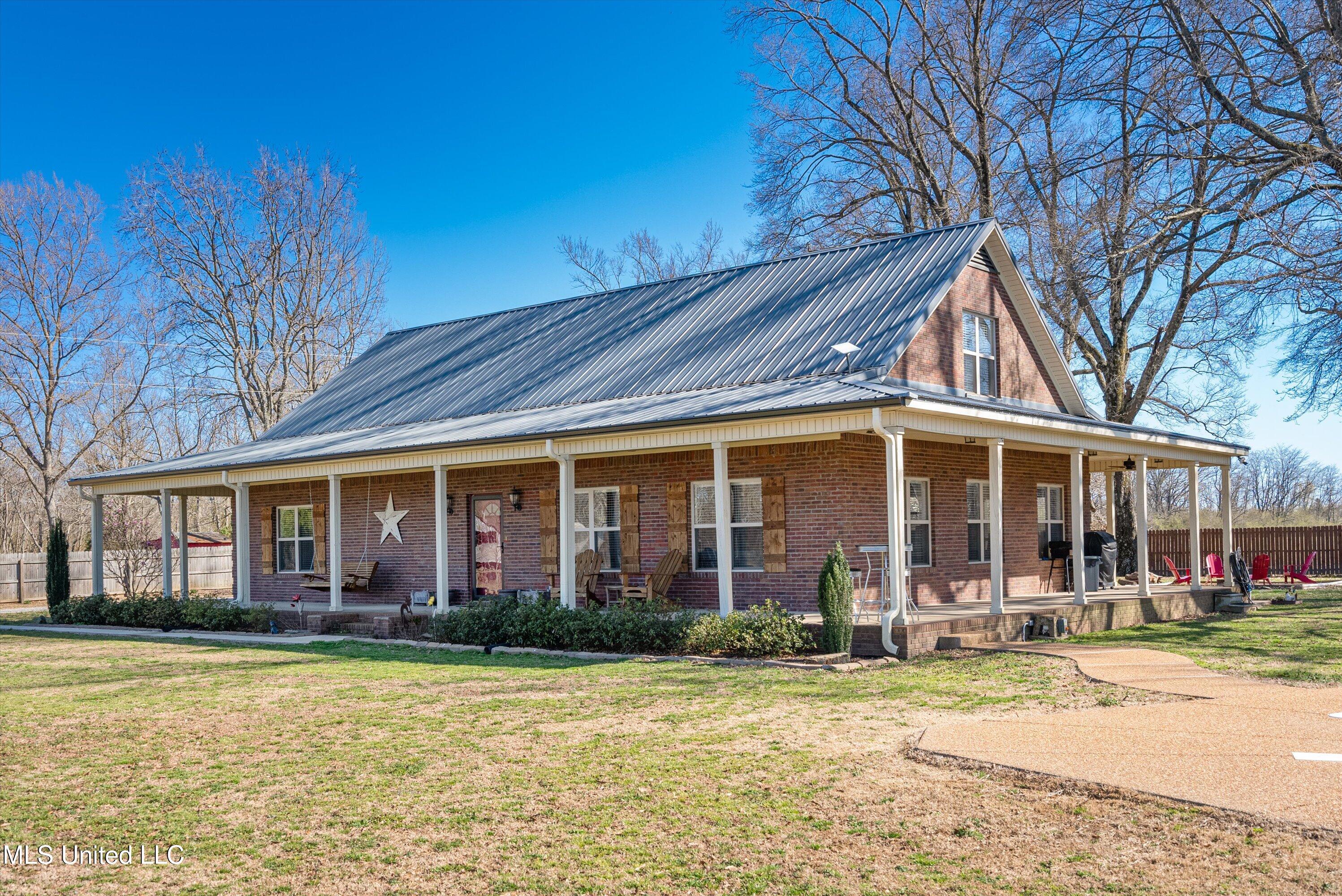 1075 Stage Road, Senatobia, Mississippi image 1