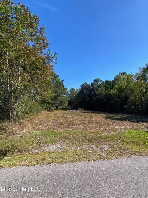Vacant Land For Sale - 118 Engman Avenue<br/> Bay Saint Louis, MS 39520
