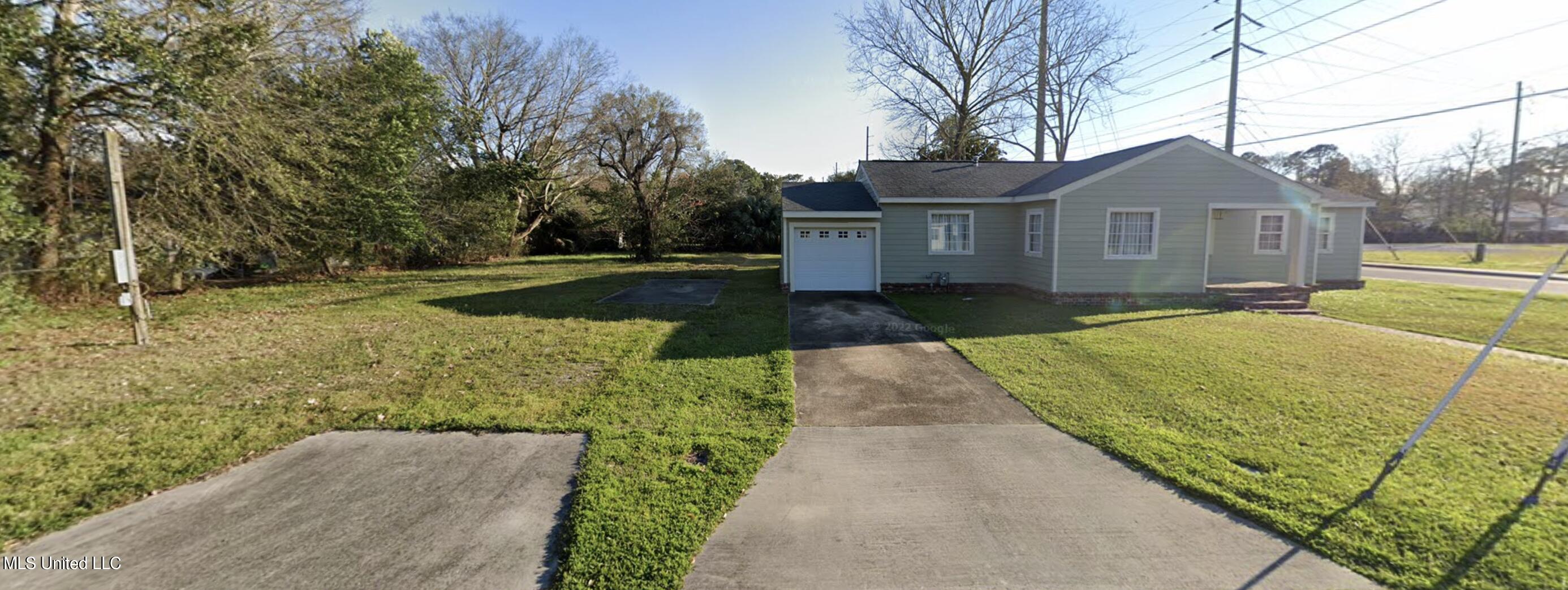 1693 Sunset Boulevard, Biloxi, Mississippi image 1