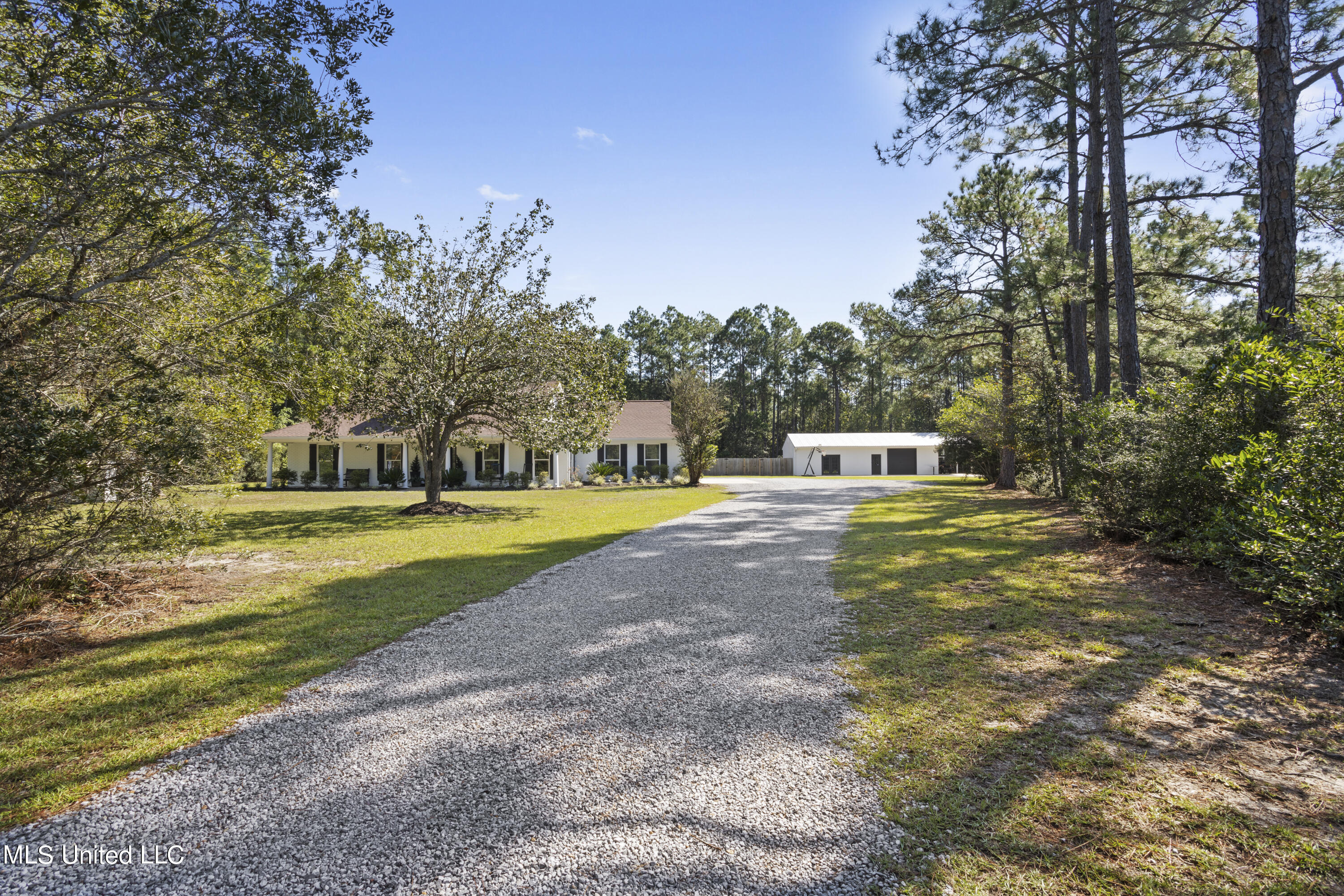 4420 Radio Road, Ocean Springs, Mississippi image 3