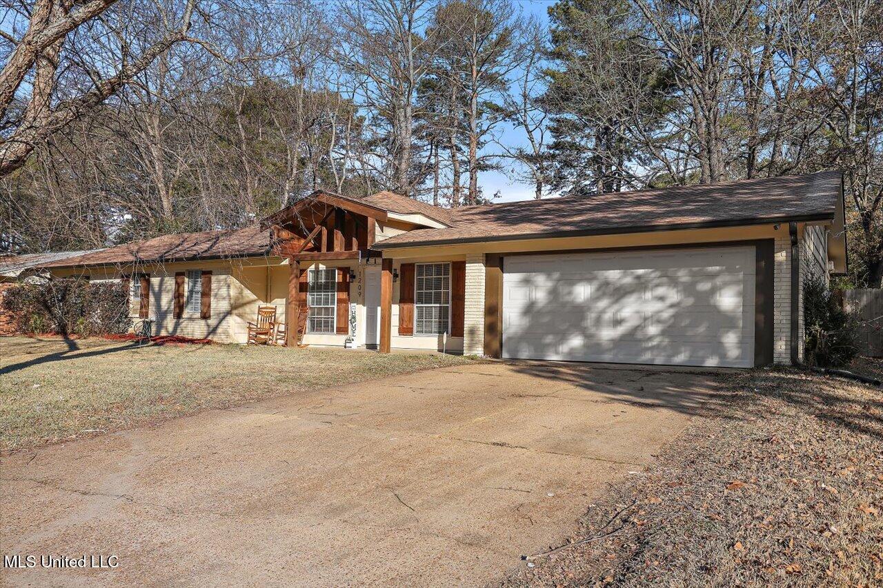 1209 Dogwood Drive, Clinton, Mississippi image 29